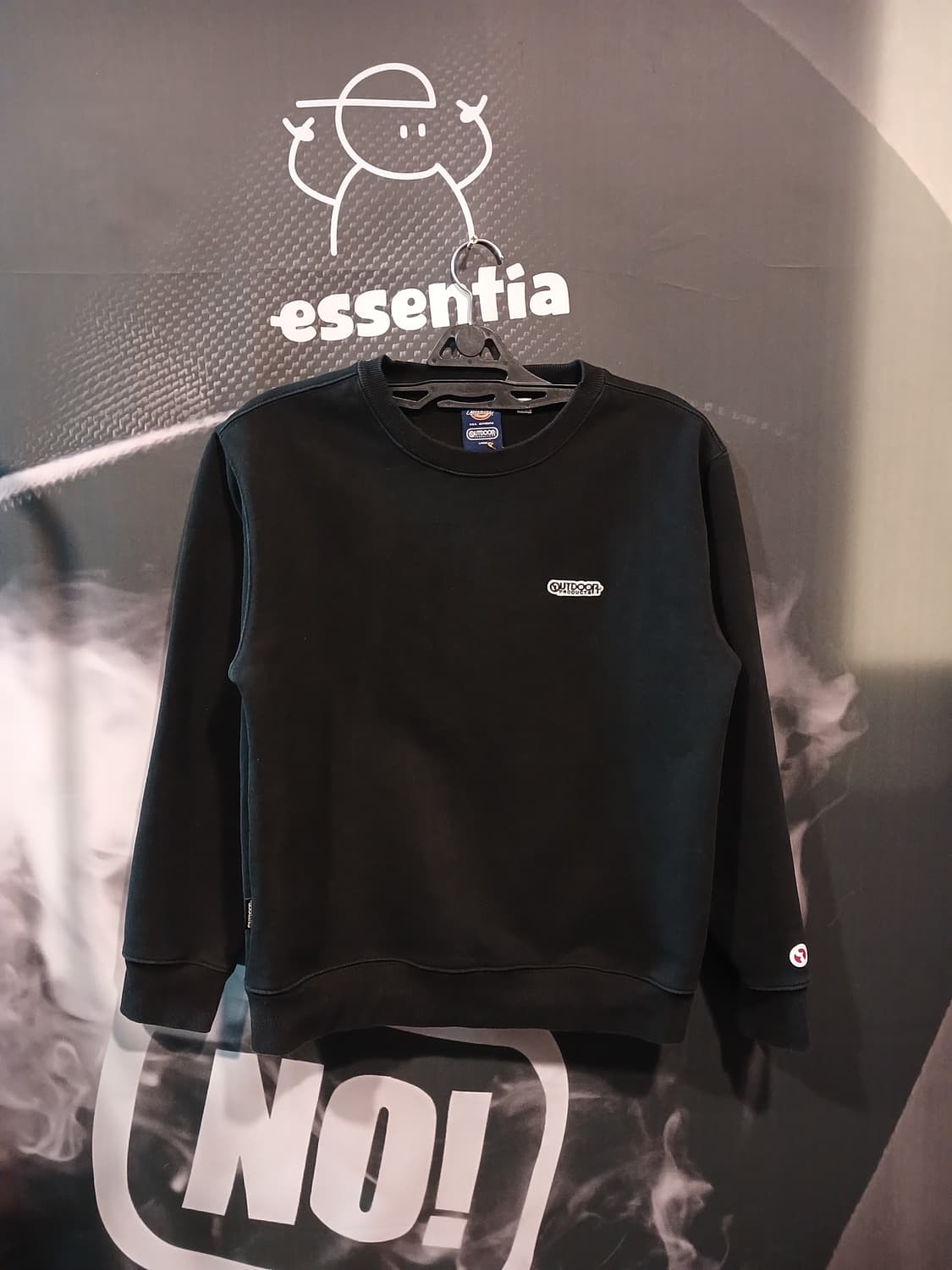 디키즈 아웃도어 콜라보 맨투맨 블랙 상품이미지1