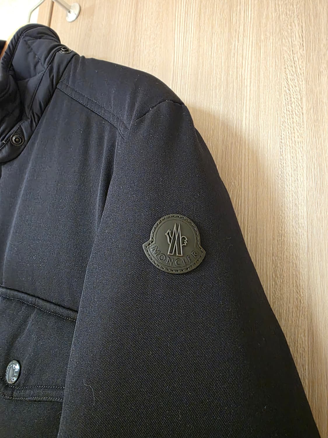 몽클레어 슈렉호른 남성 경량 패딩 상품이미지2