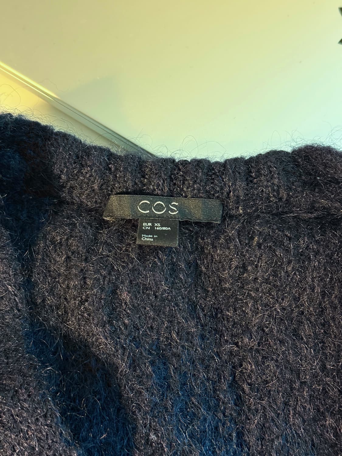 COS 코스 울&모헤어 랩 가디건 네이비 XS 사이즈입니다. 상품이미지4
