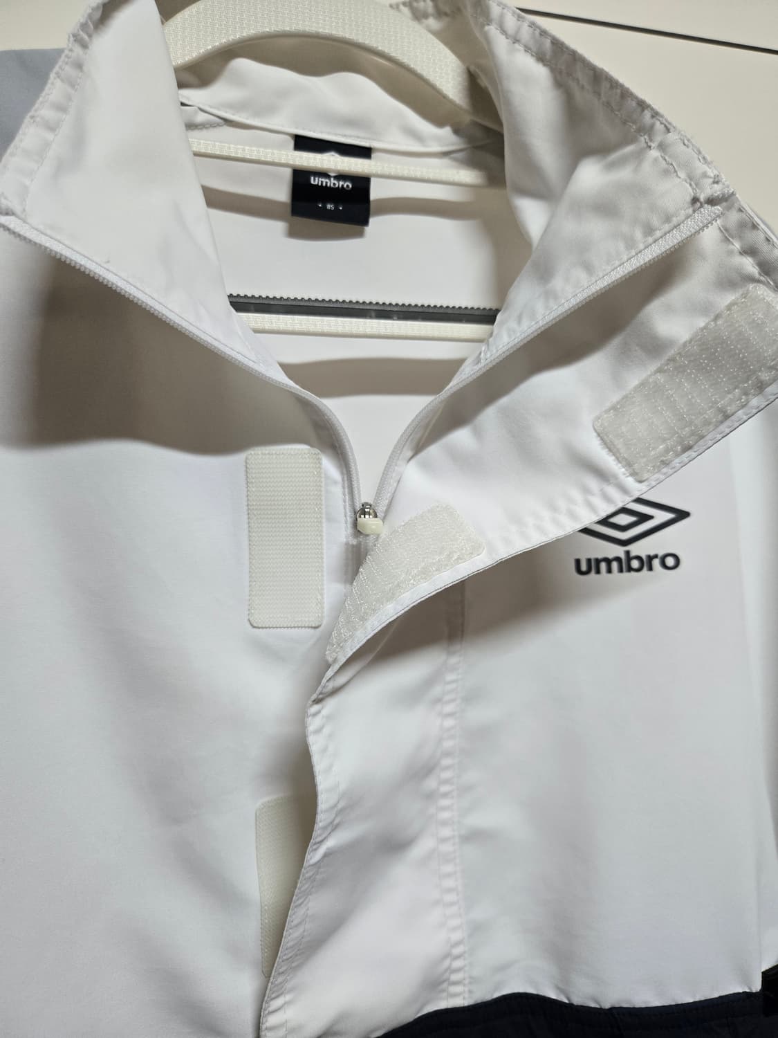 엄브로 여성 바람막이  아노락 상품이미지6