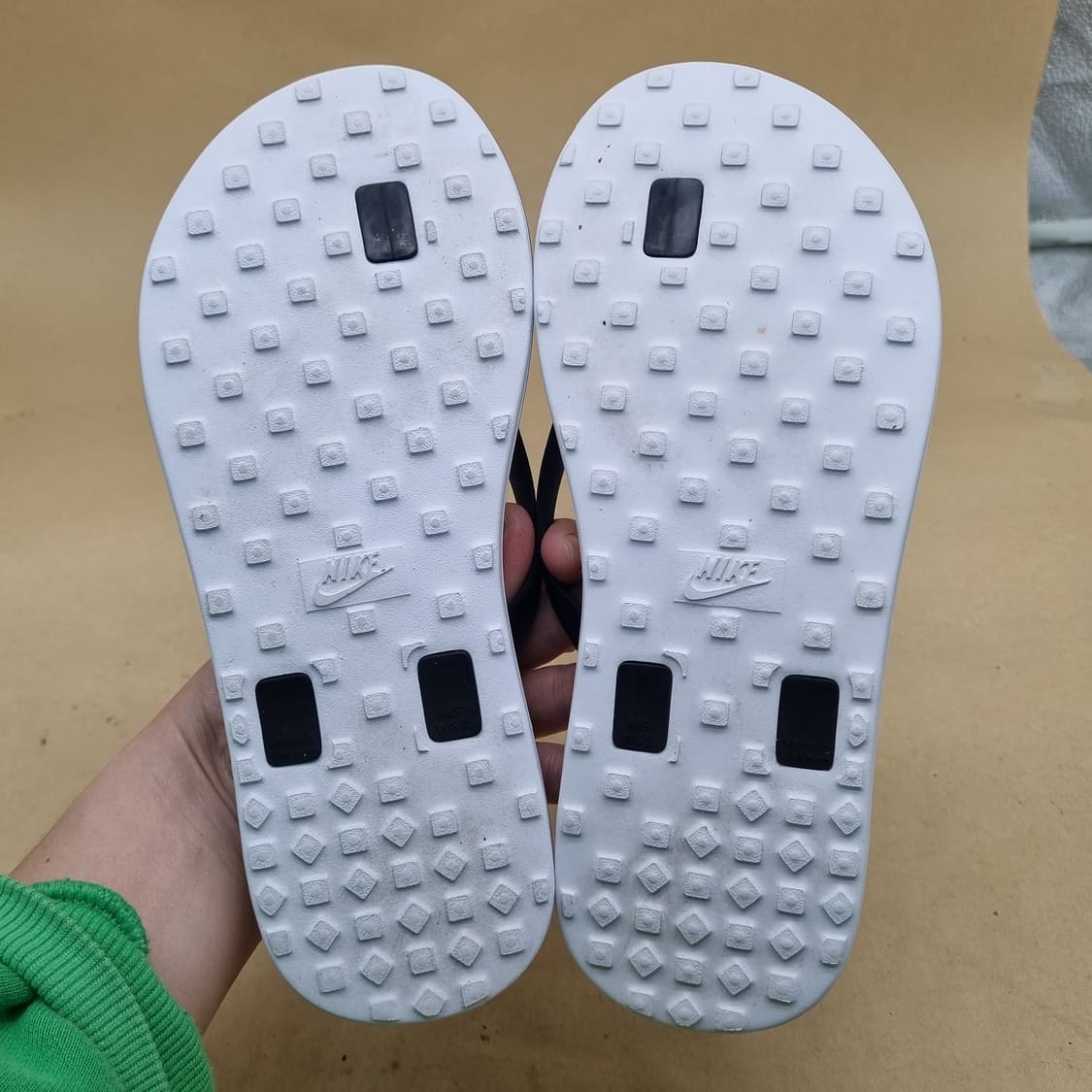 나이키 온덱 플립플랍 쪼리 230 상품이미지3