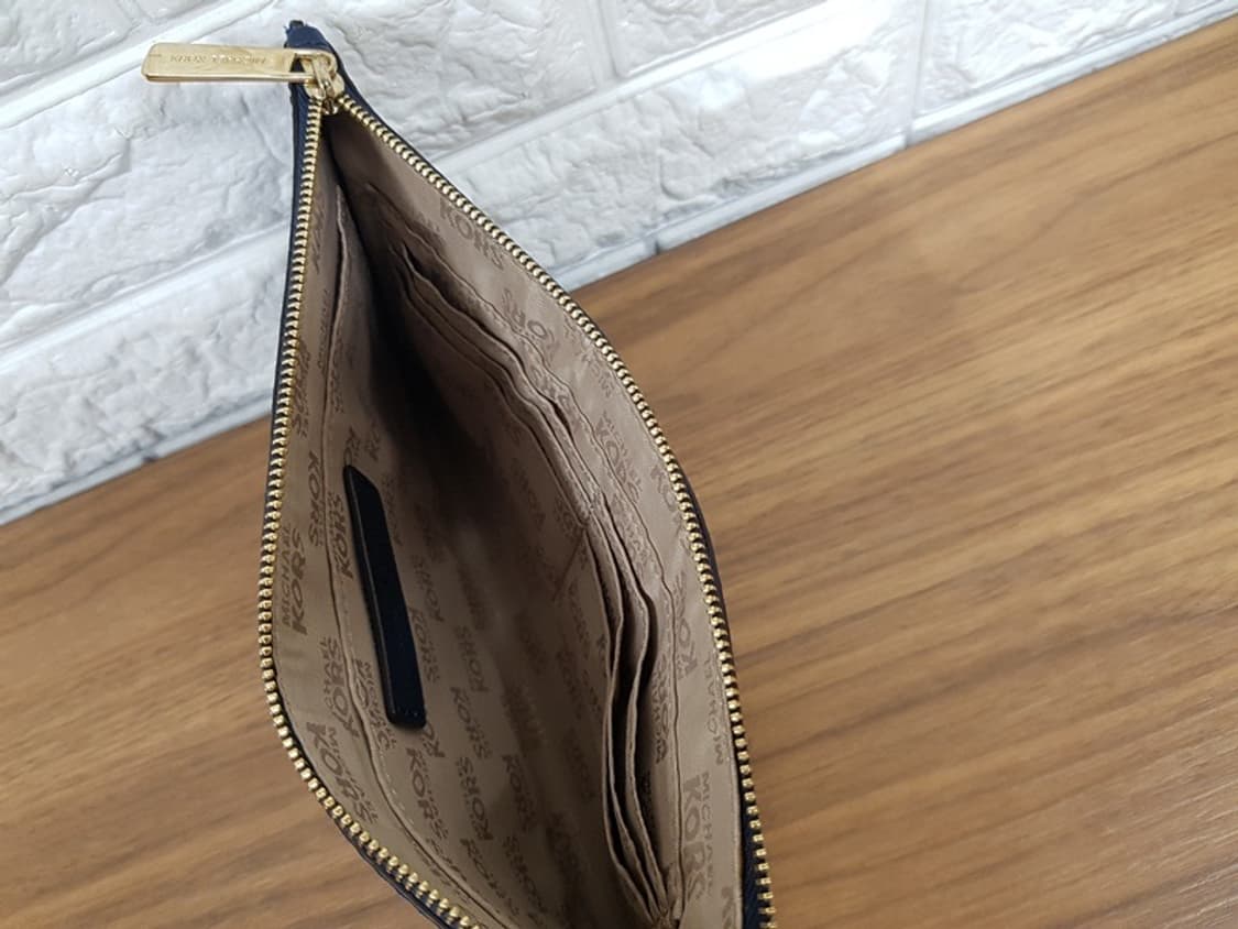 마이클코어스 클러치백 (사피아노) 상품이미지5
