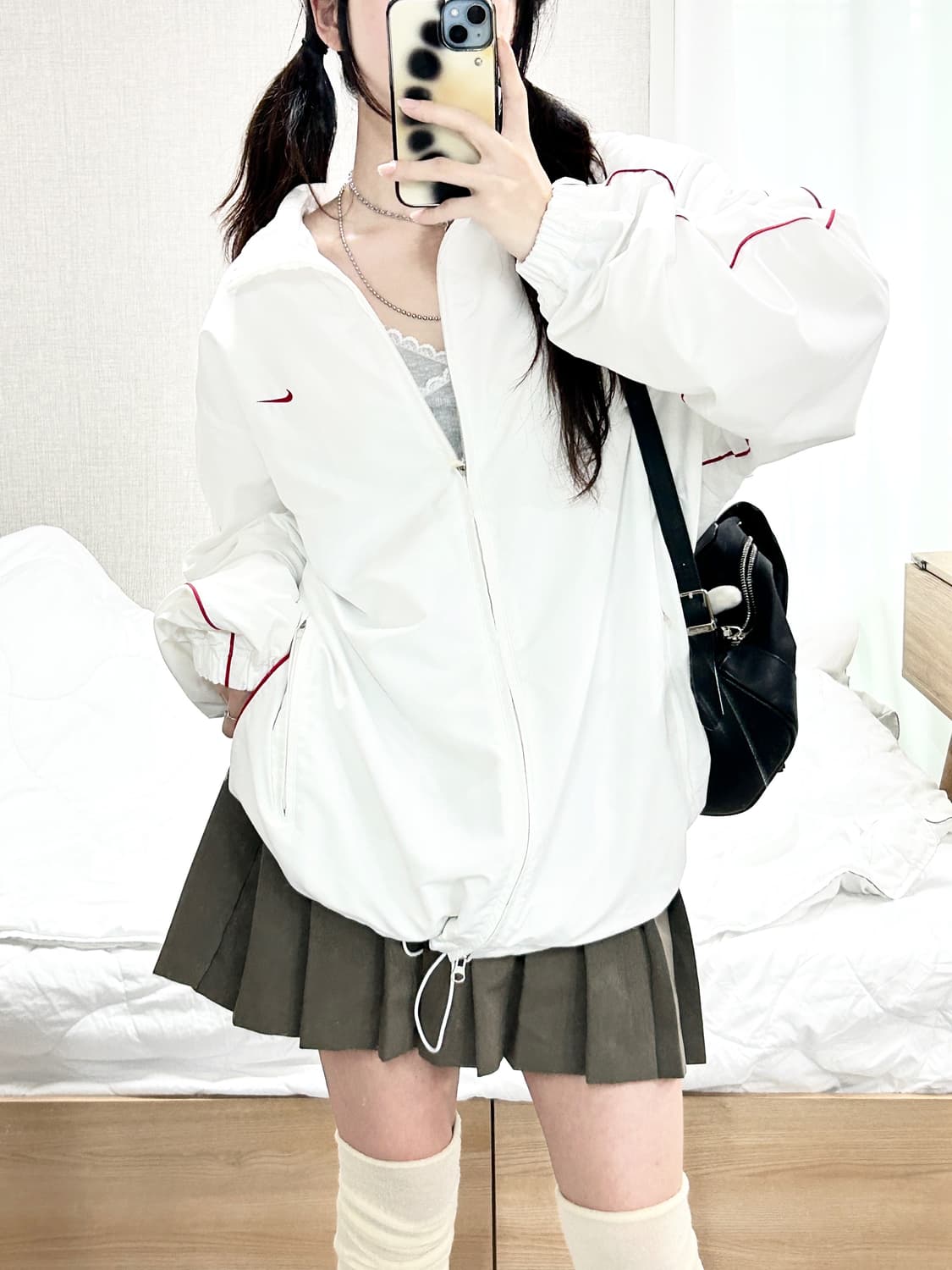 나이키 스우시 화이트 투웨이 바람막이 상품이미지4