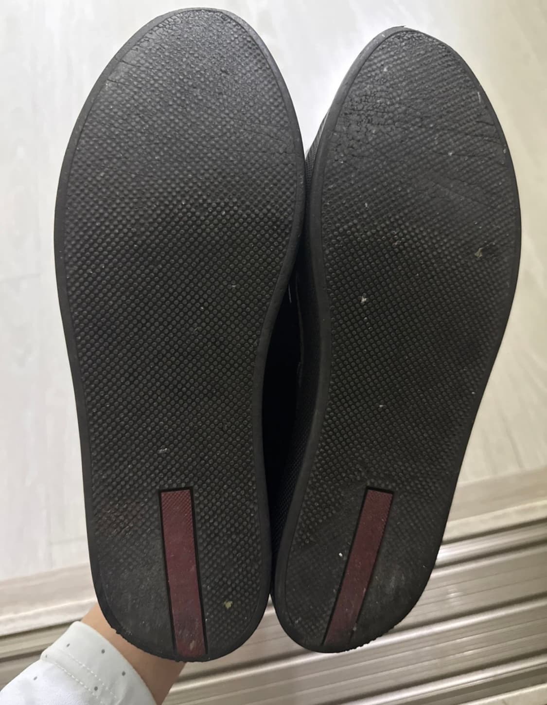 Prada(정품!)블랙 스니커즈 245사이즈 신을수 있습니다 상품이미지4