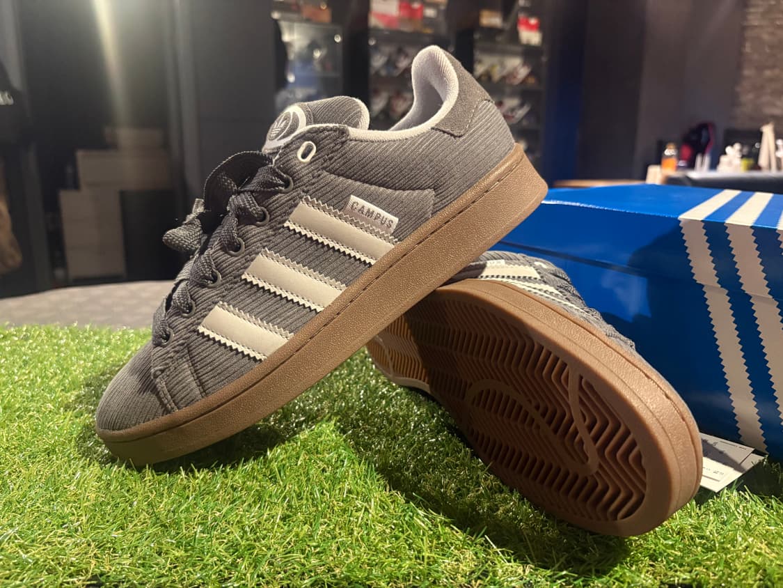 [새상품/275] 아디다스 캠퍼스 40%이상할인 급처(차콜) 상품이미지1