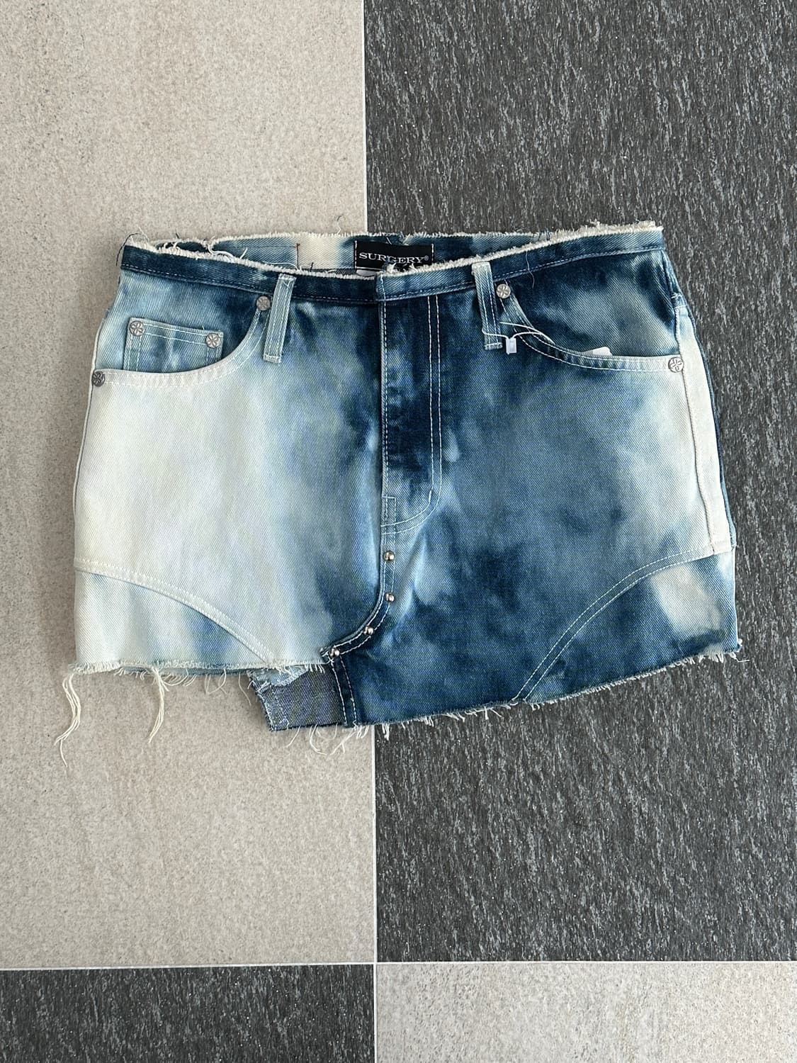 써저리 데끼 벨트 미니스커트  상품이미지1