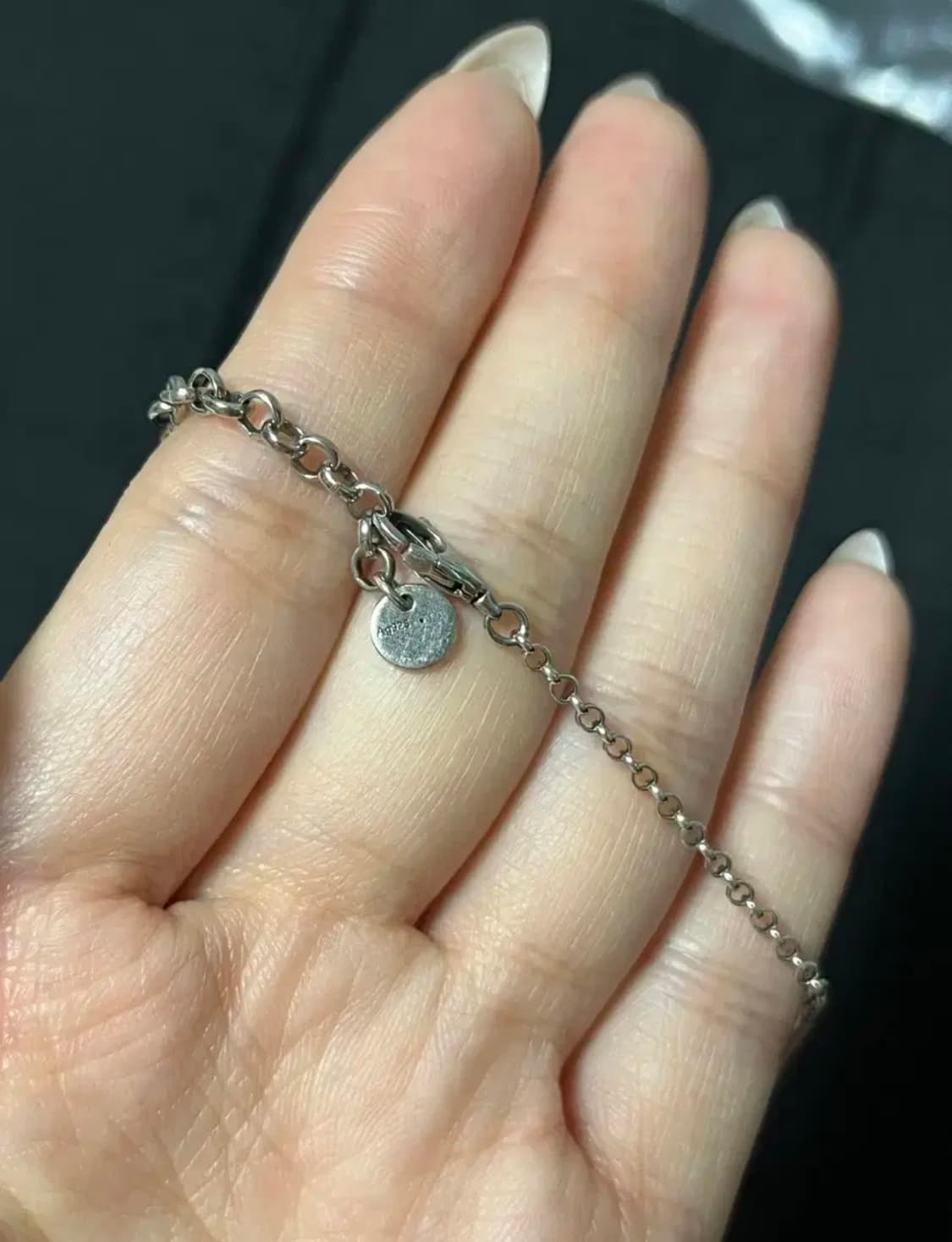 구찌 인터로킹 G 팬던트 네크리스 실버 상품이미지3