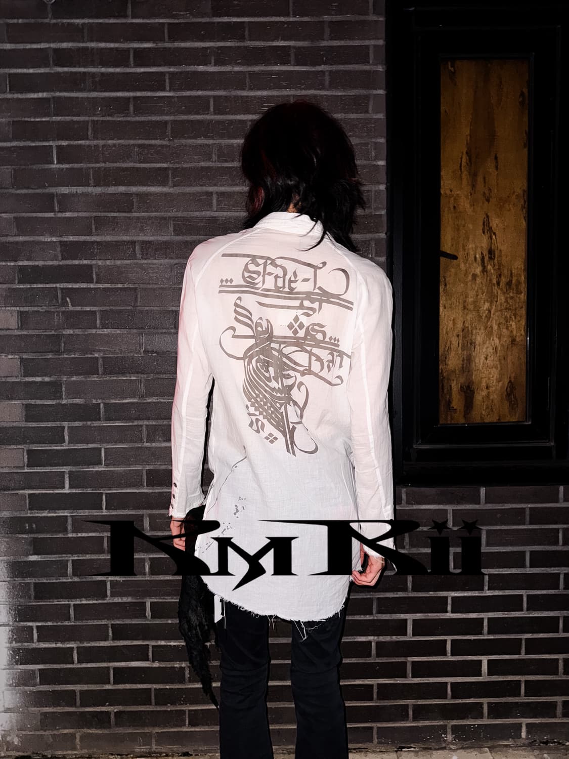 Kmrii – Frayed Ink-Print Long Shirt  상품이미지1