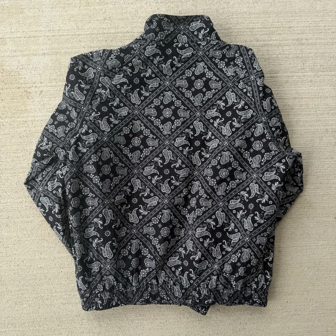 18SS 슈프림 반다나 트랙 자켓 블랙 상품이미지3