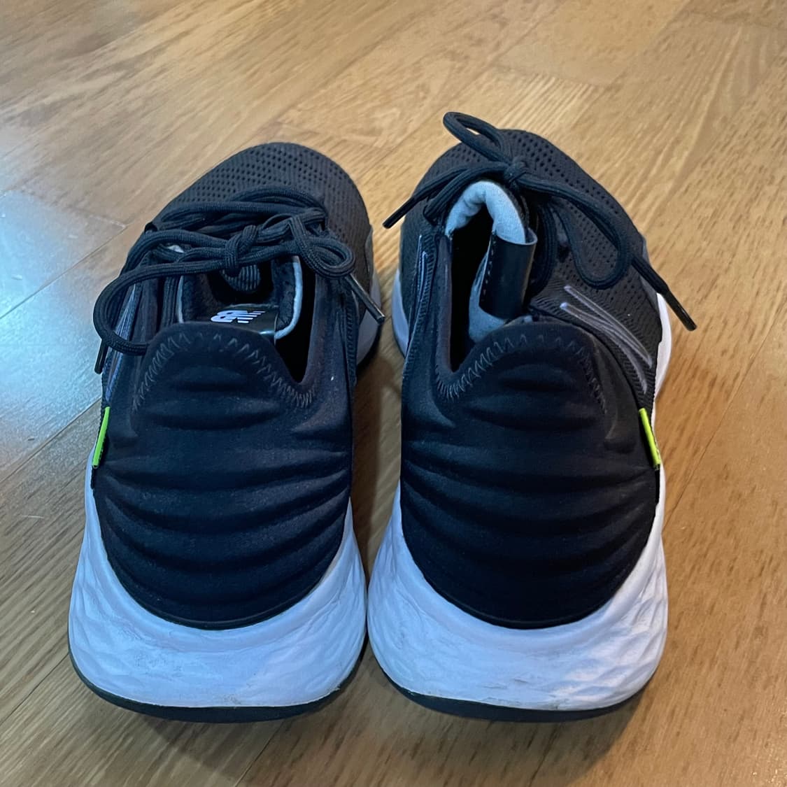 뉴발란스 로브 런닝화 285 상품이미지4