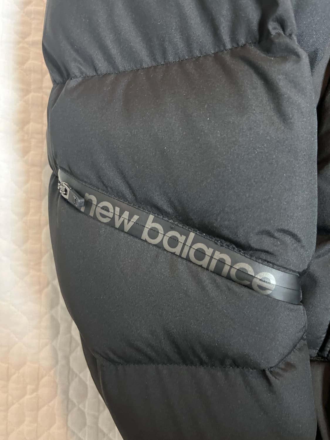 뉴발란스 숏패딩 라지(100) 판매 상품이미지3