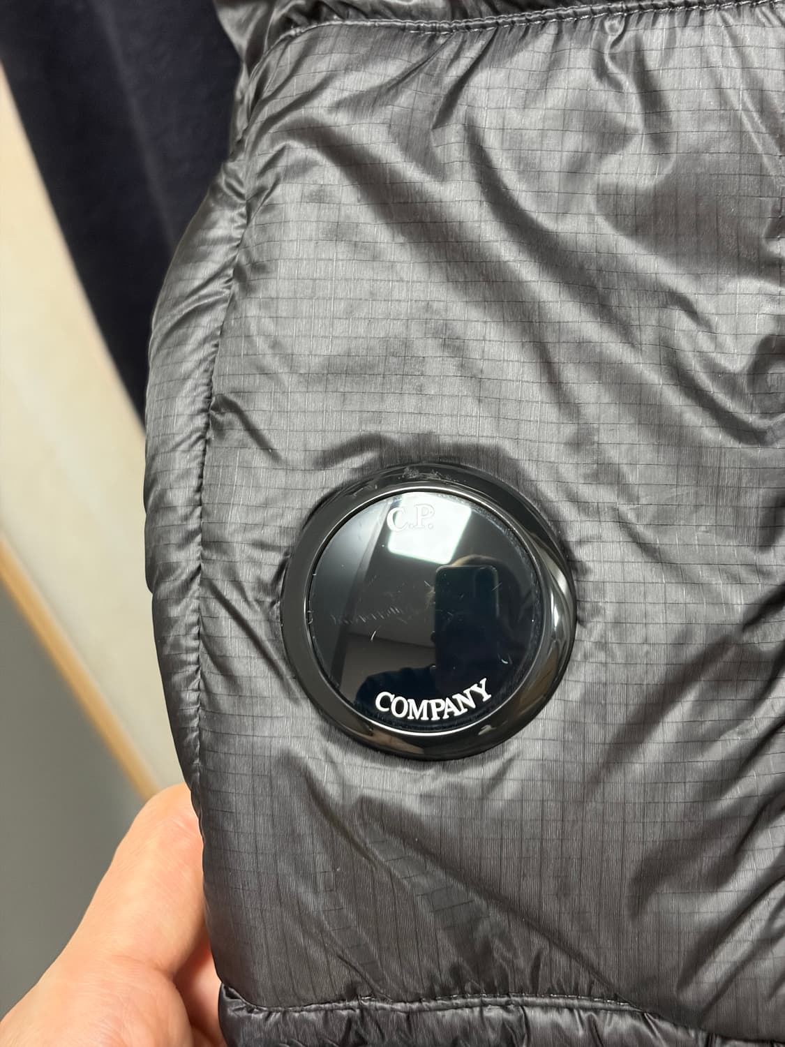 cp컴퍼니 dd쉘패딩 25fw m사이즈 상품이미지4
