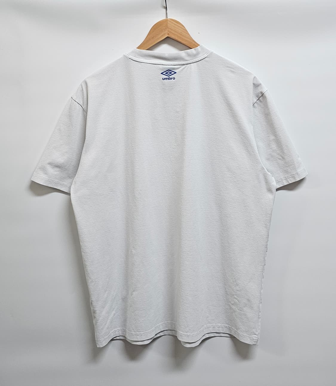 엄브로 24FW 반팔티셔츠 95 오버핏 상품이미지2