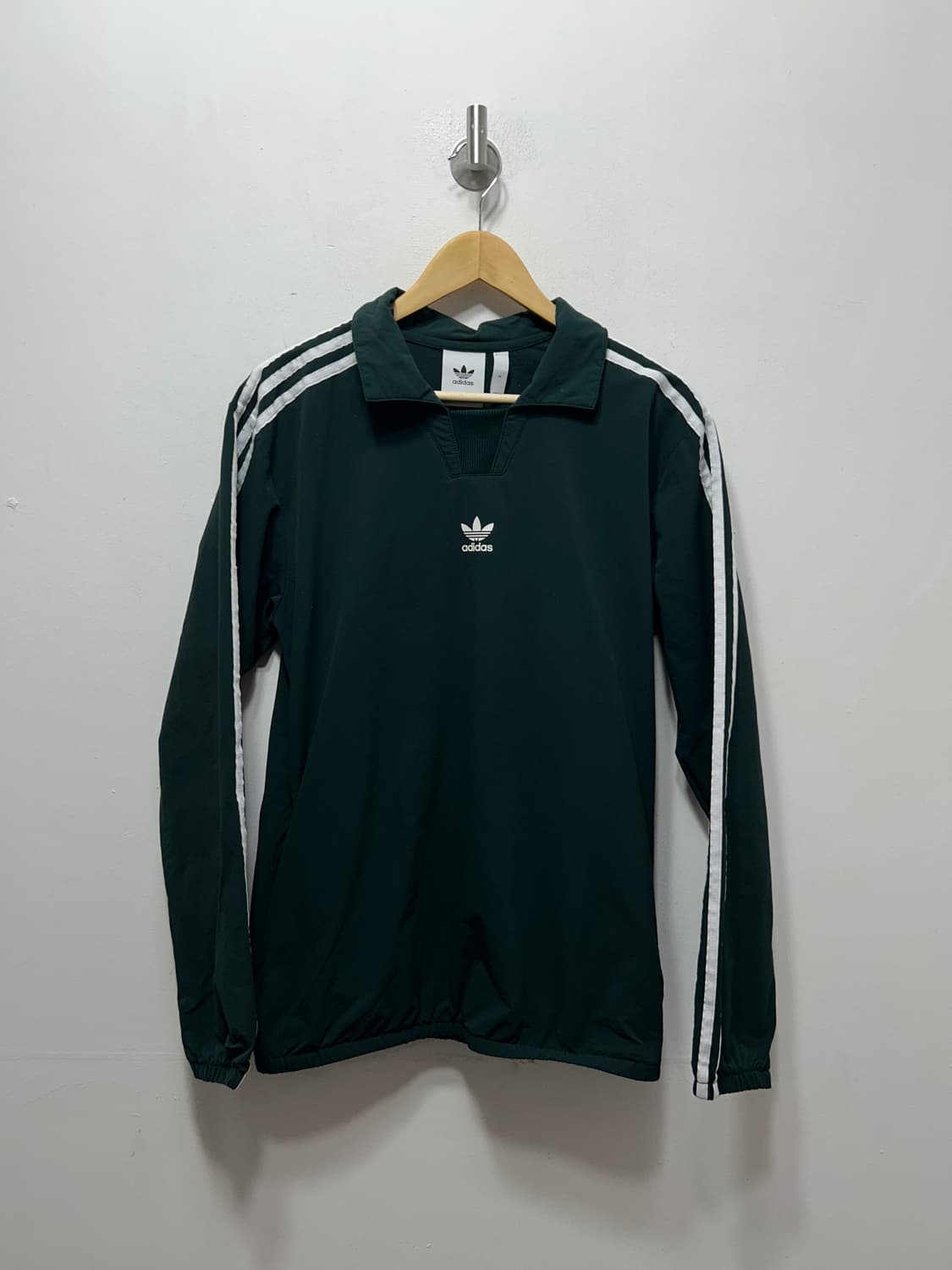 아디다스 올리브 그린 M 사이즈 셔츠형 긴팔  상품이미지1