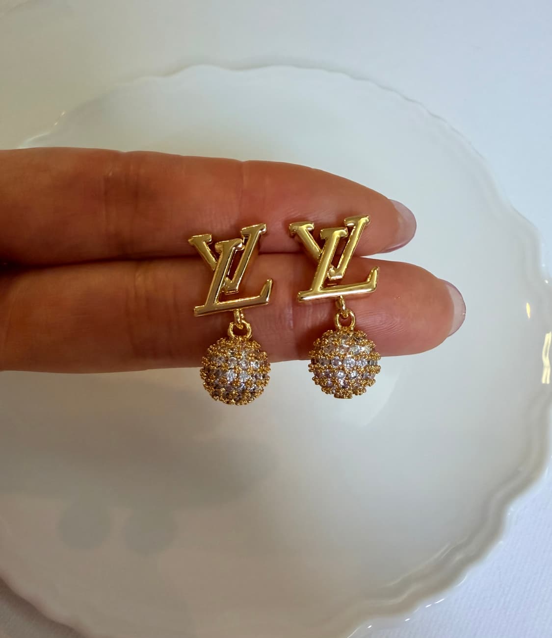 루이비통 업사이클링 금볼 아이코닉 귀걸이 상품이미지5
