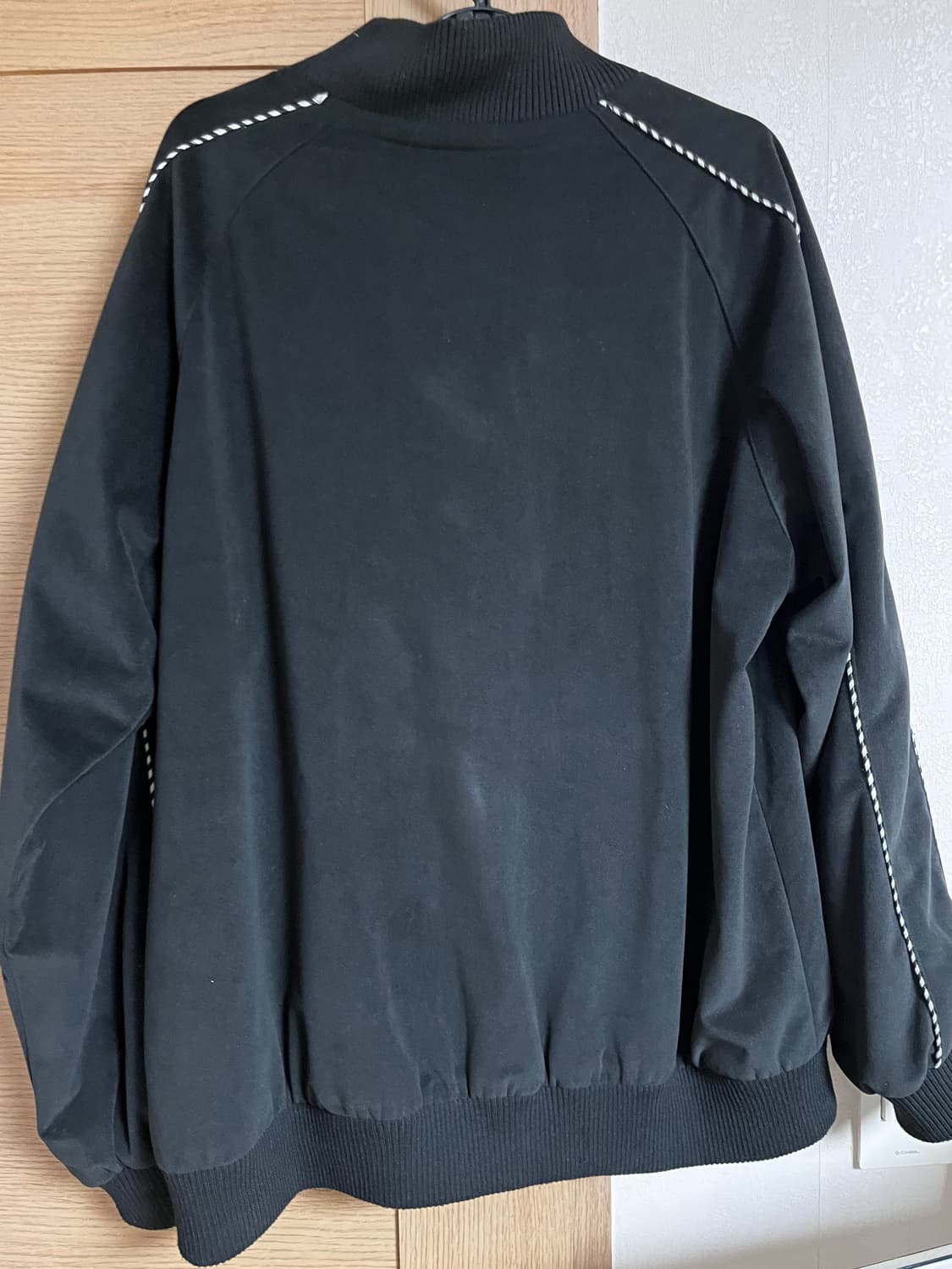 세인트페인 벨벳 스왈로우 수베니어 자켓 상품이미지4