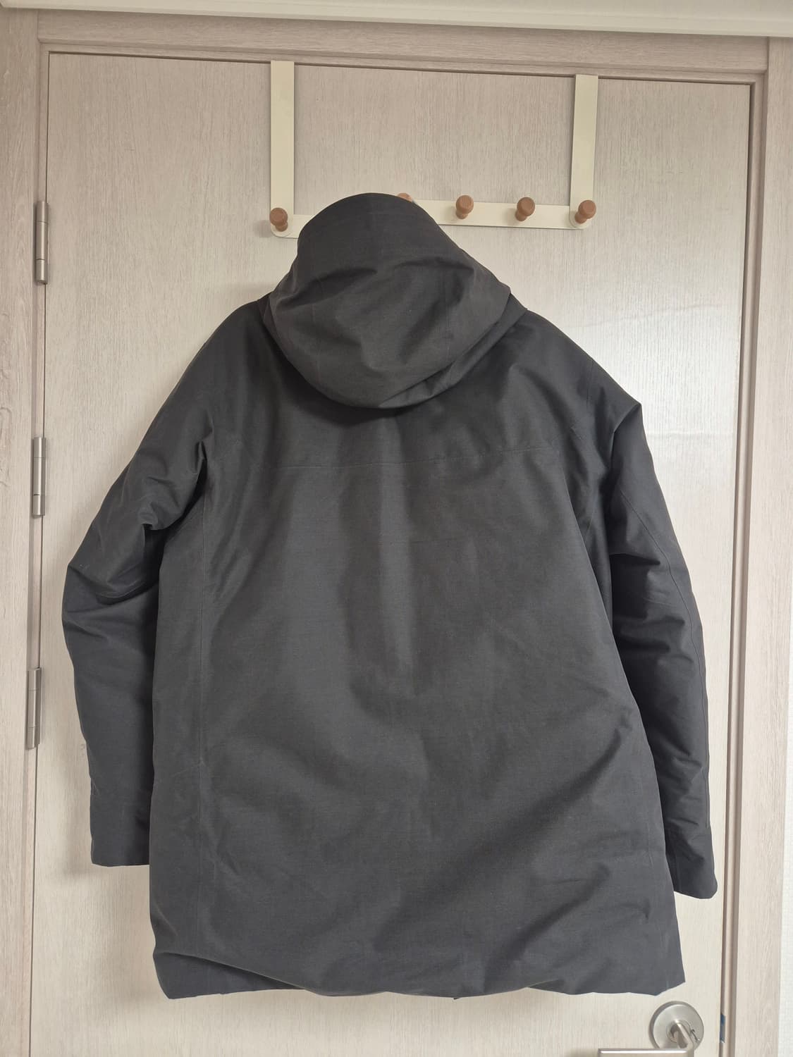 아크테릭스 써마 파카  패딩 M 블랙 상품이미지7