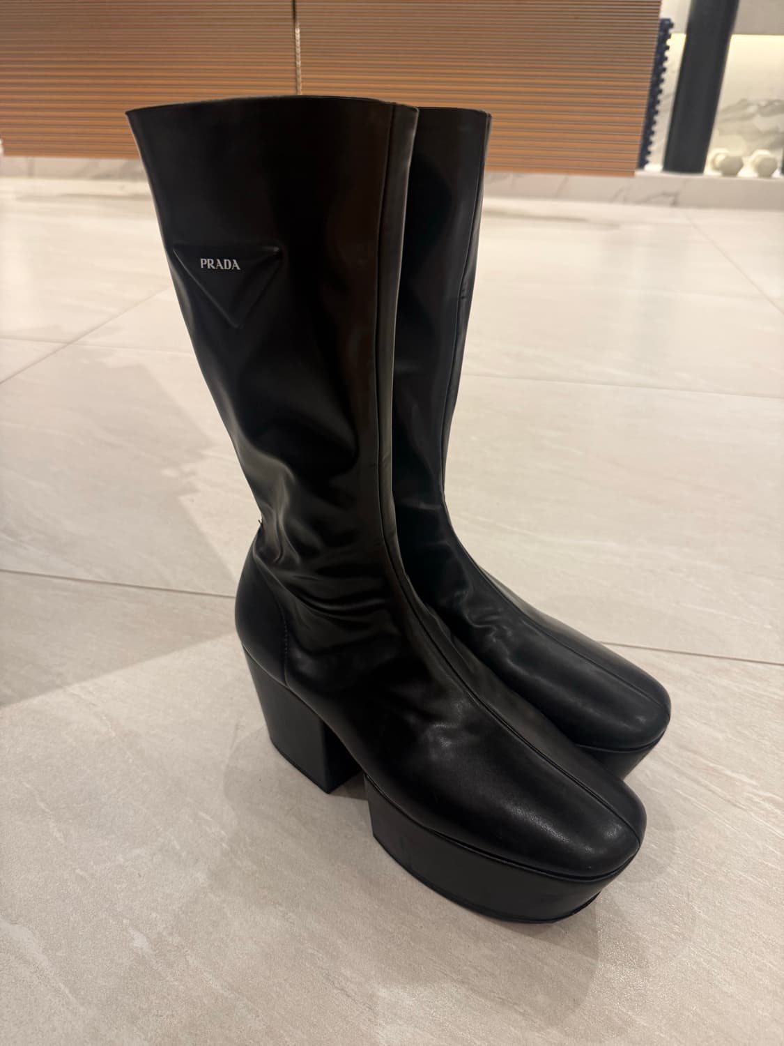 프라다 블랙 롱부츠 플랫폼 39사이즈 상품이미지1