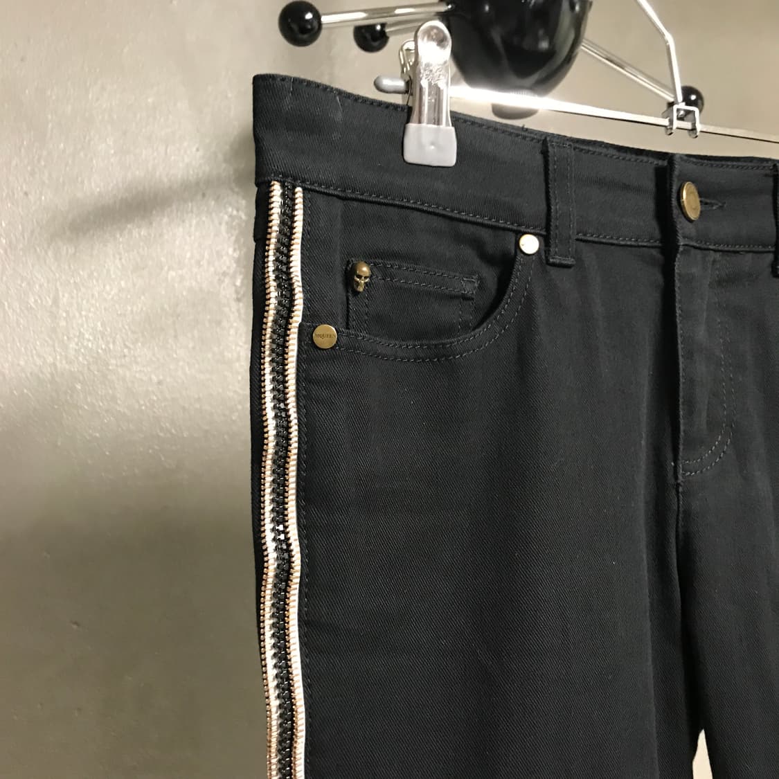 알렉산더 맥퀸 블랙 팬츠 40(W) 상품이미지4