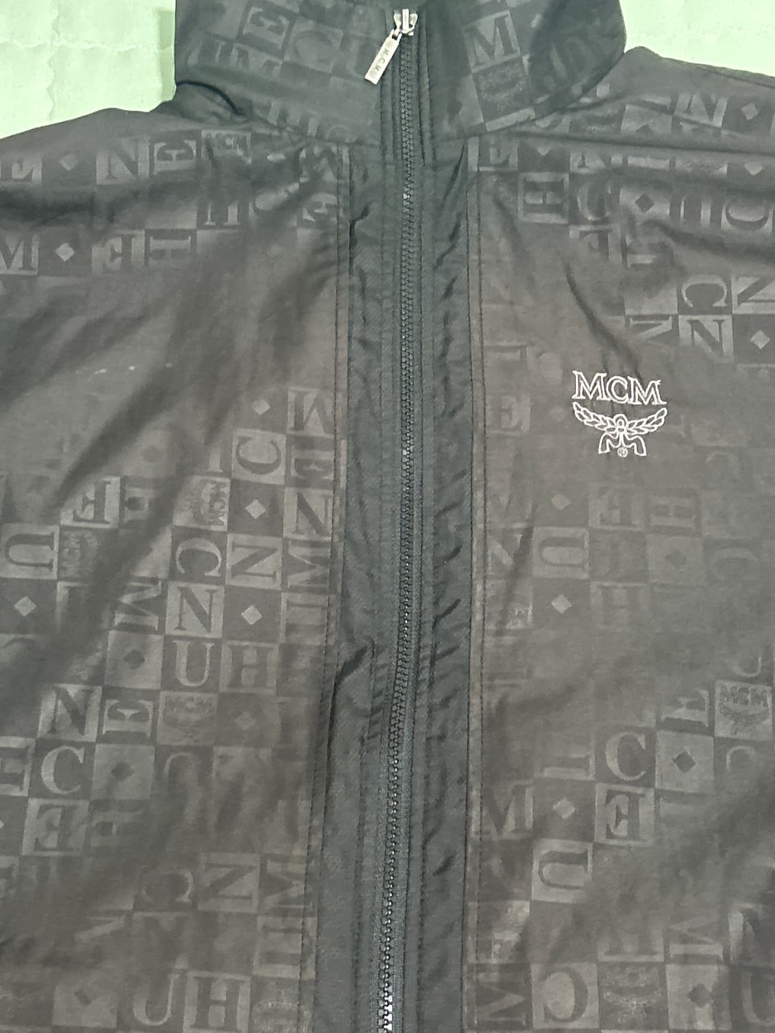 MCM 올오버 로고 빈티지 바람막이 자켓 상품이미지6