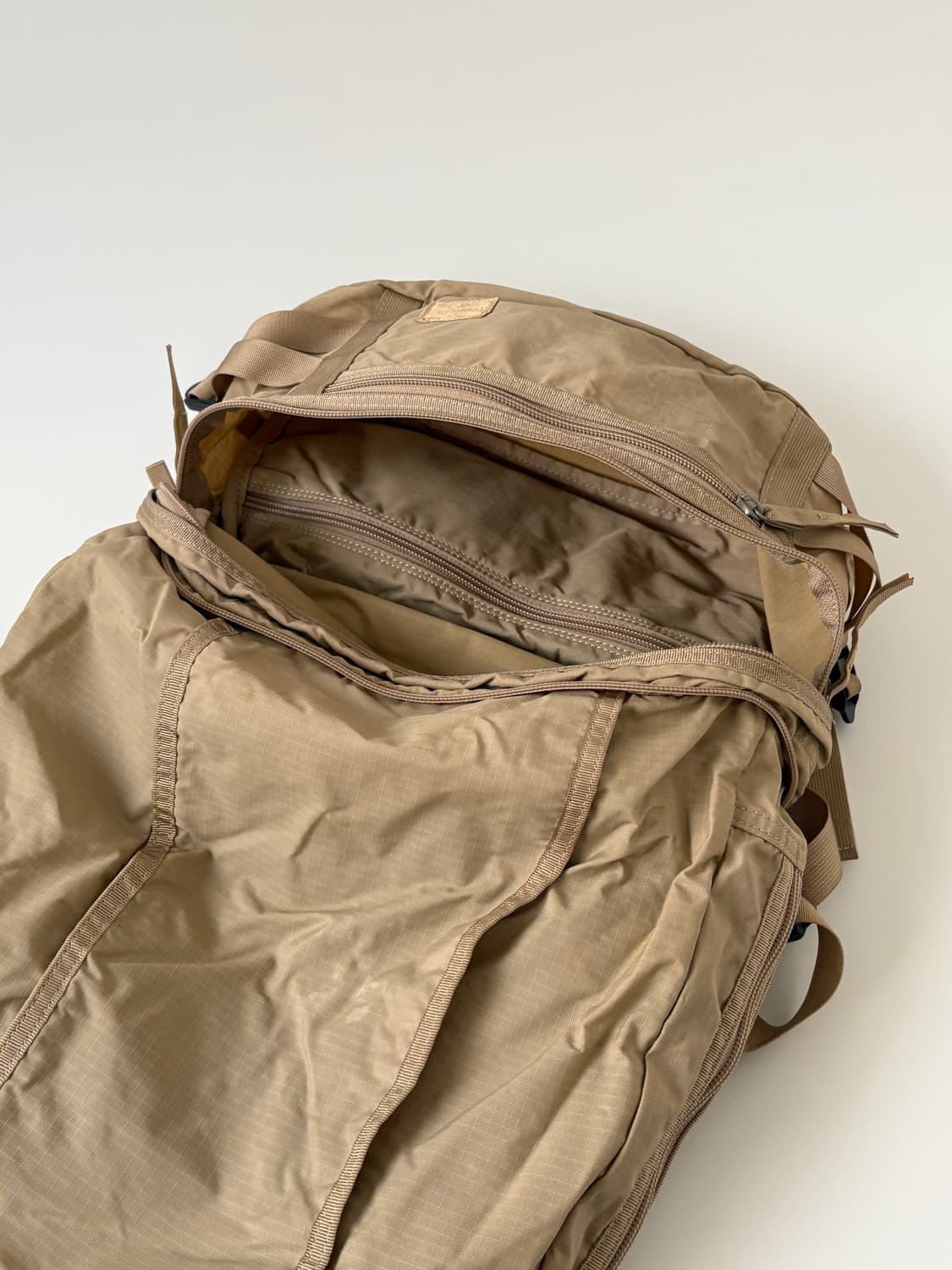 Trip 2way Backpack (Beige) 상품이미지8