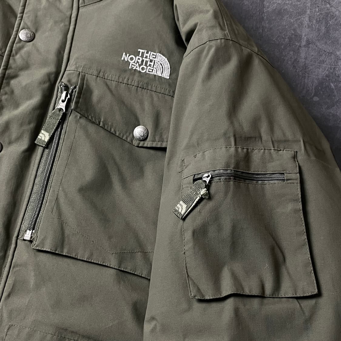 THE NORTH FACE 노스페이스 카키 구스다운 패딩 A00463 상품이미지4