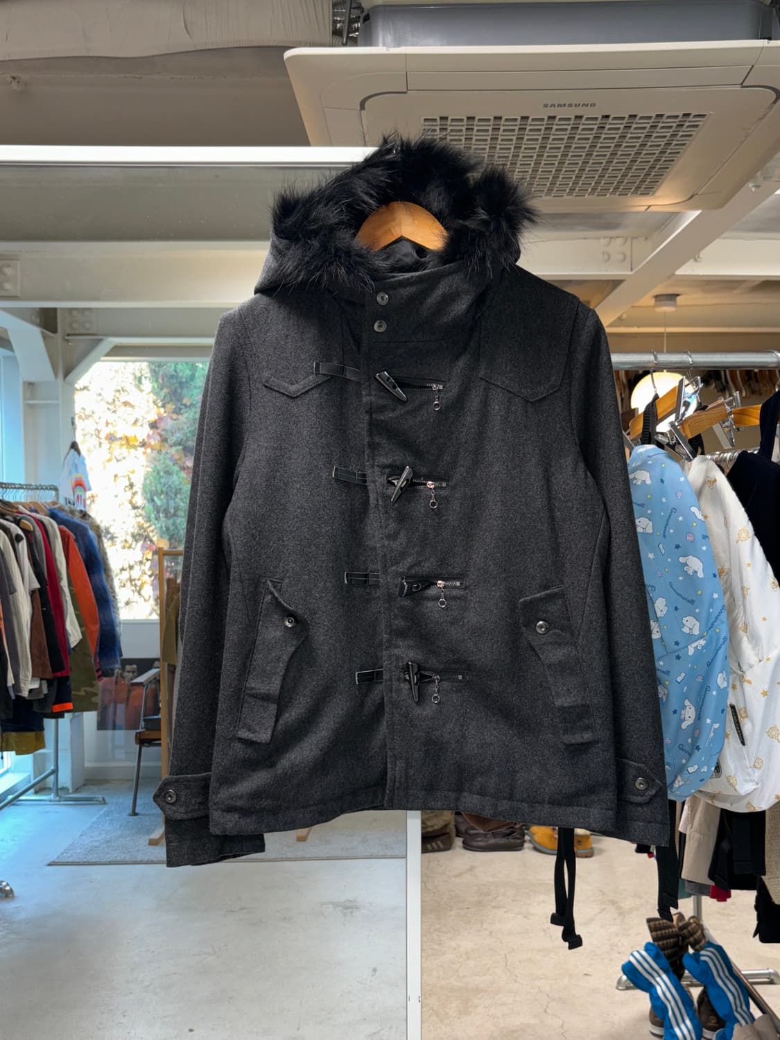 세만틱 디자인 퍼후드 울자켓 상품이미지1