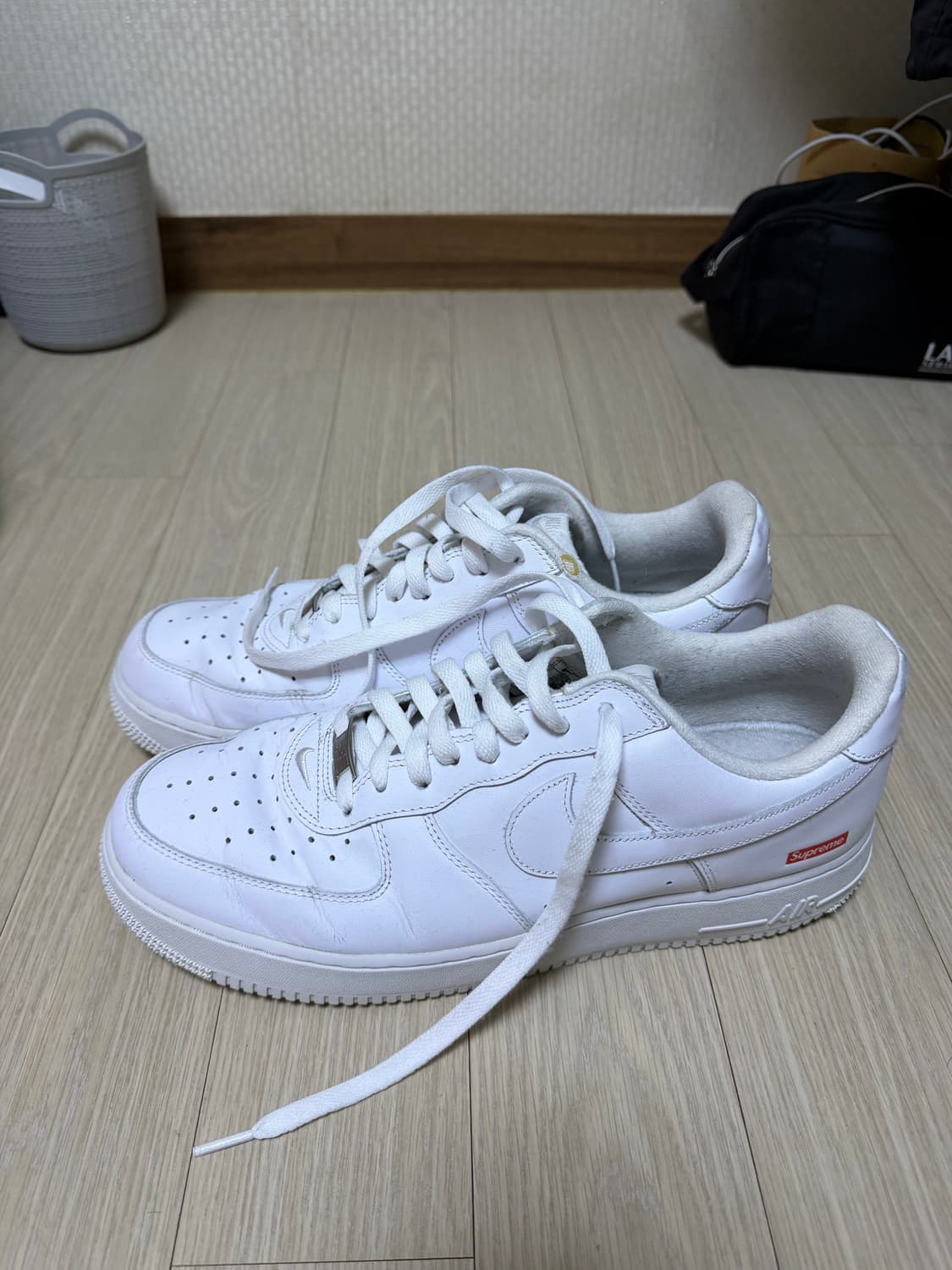 나이키 슈프림 에어포스1 화이트 300 상품이미지1