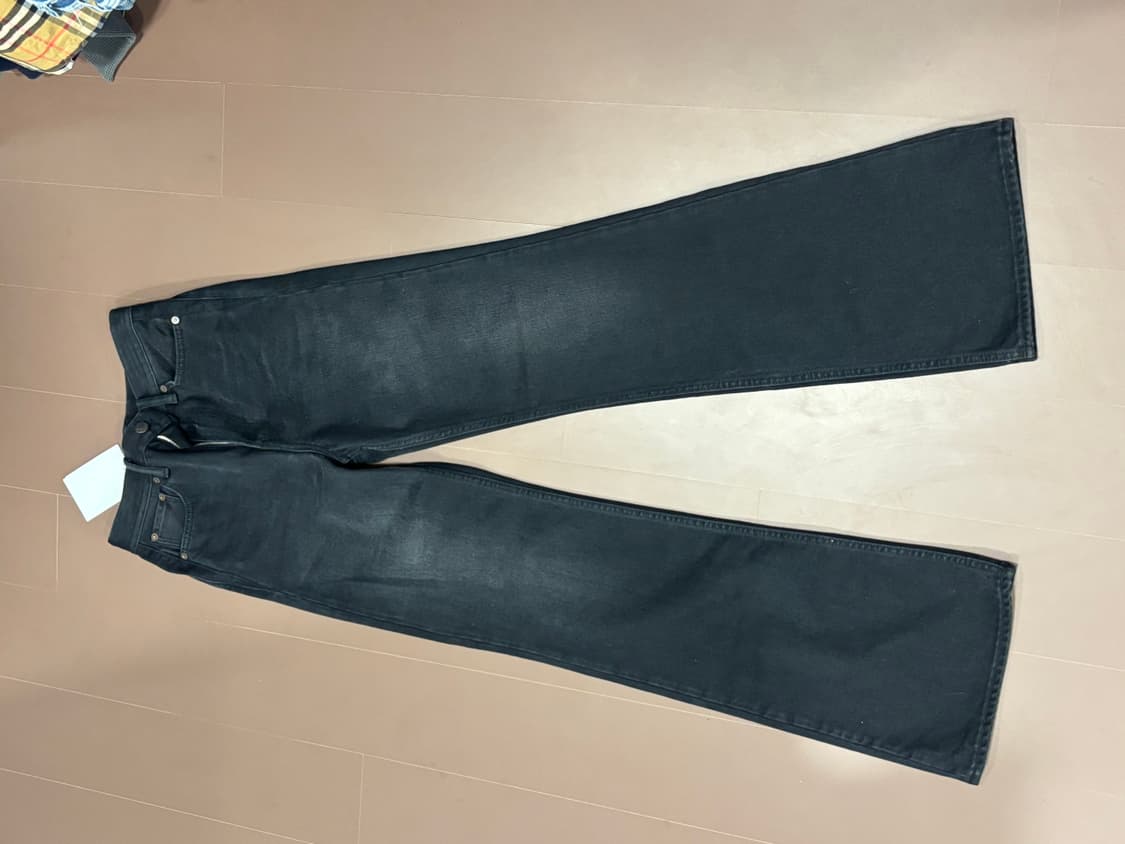 아크네스튜디오 블랙진 새제품 상품이미지3