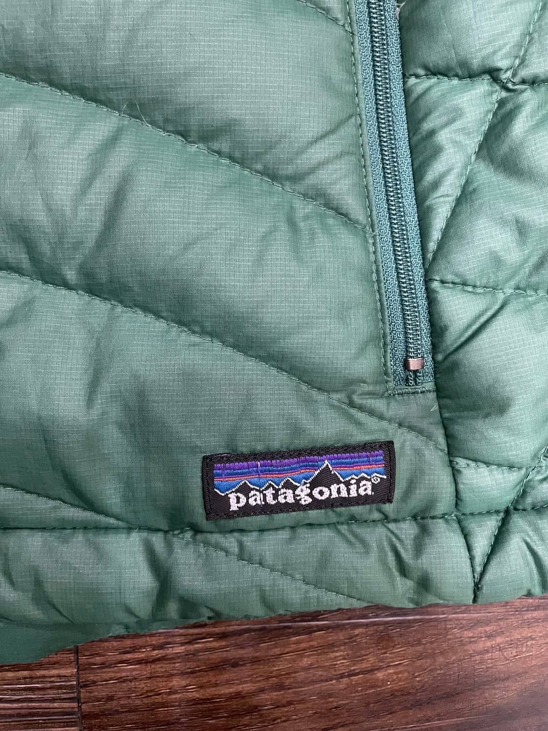 파타고니아 다운 스웨터 패딩 자켓 그린 상품이미지4