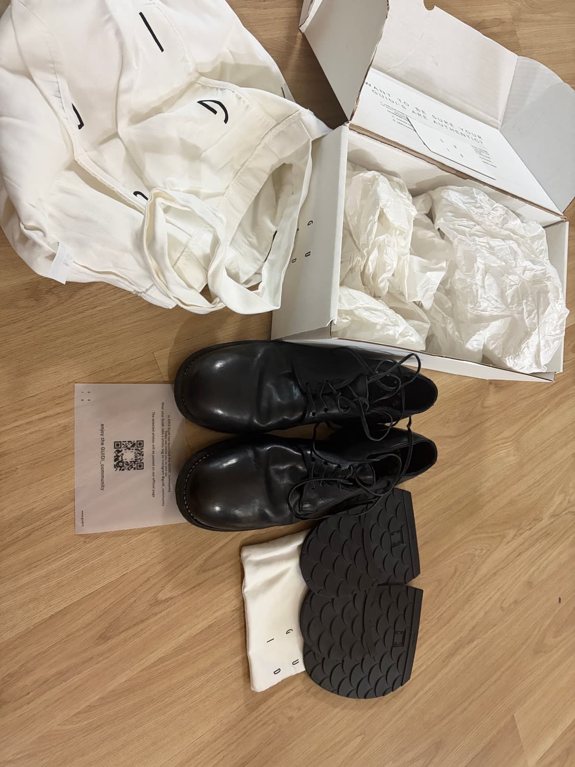 [42]구이디 992 홀스 풀 그레인 레더 더비 블랙 상품이미지1