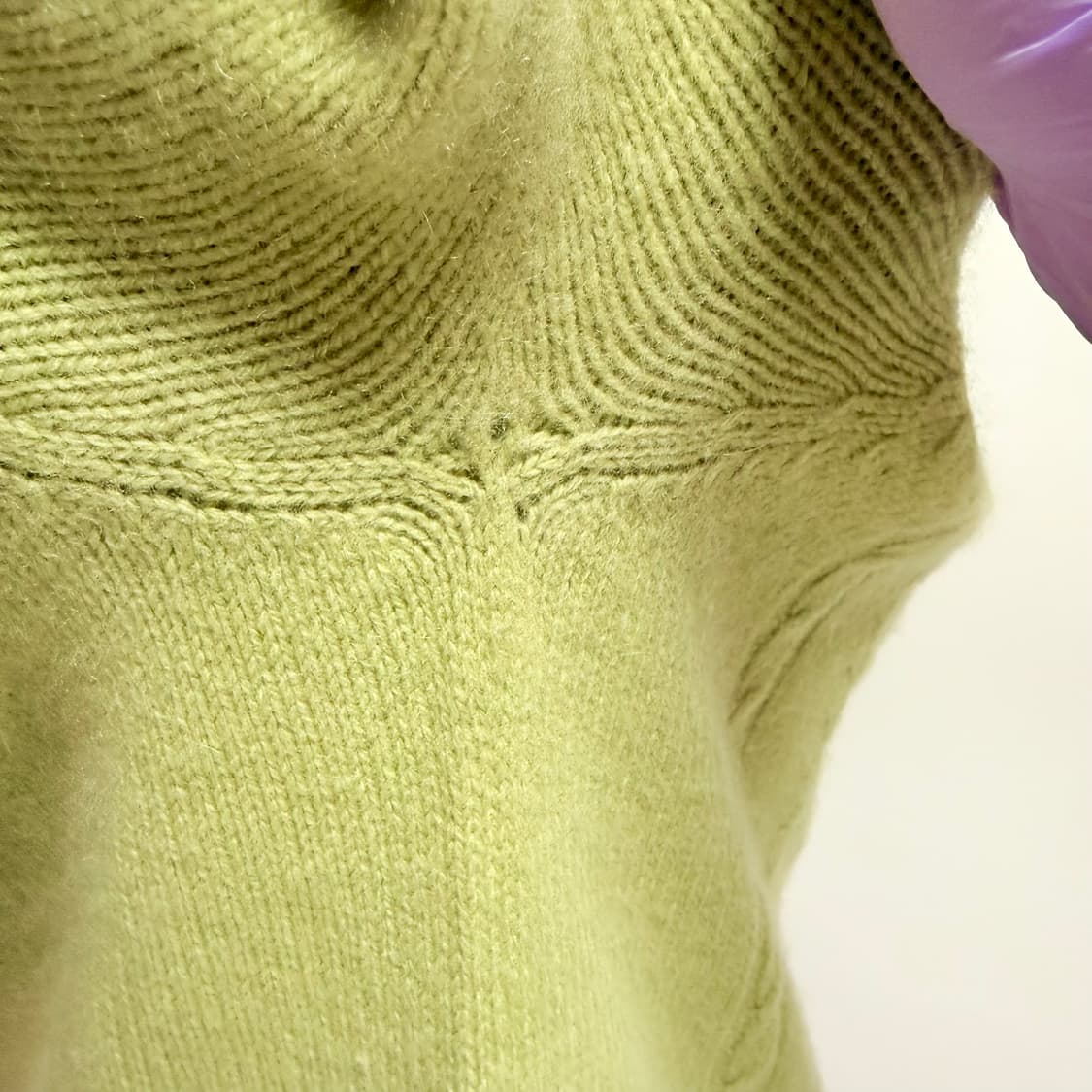 [캐시미어 100%] 파스텔 라임 꽈배기 니트 L 상품이미지6