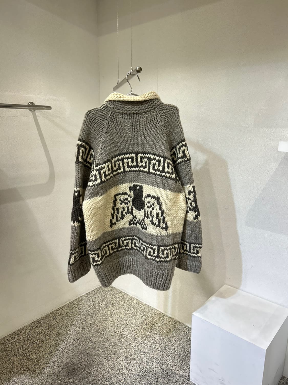 코위찬 썬더버드 니트가디건 상품이미지2