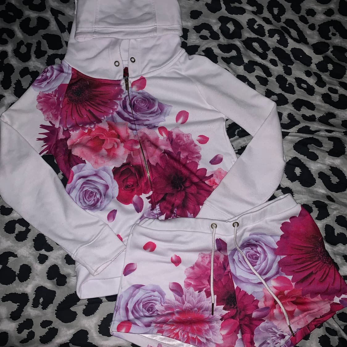 Datura 갸루 플라워 셋업 상품이미지1