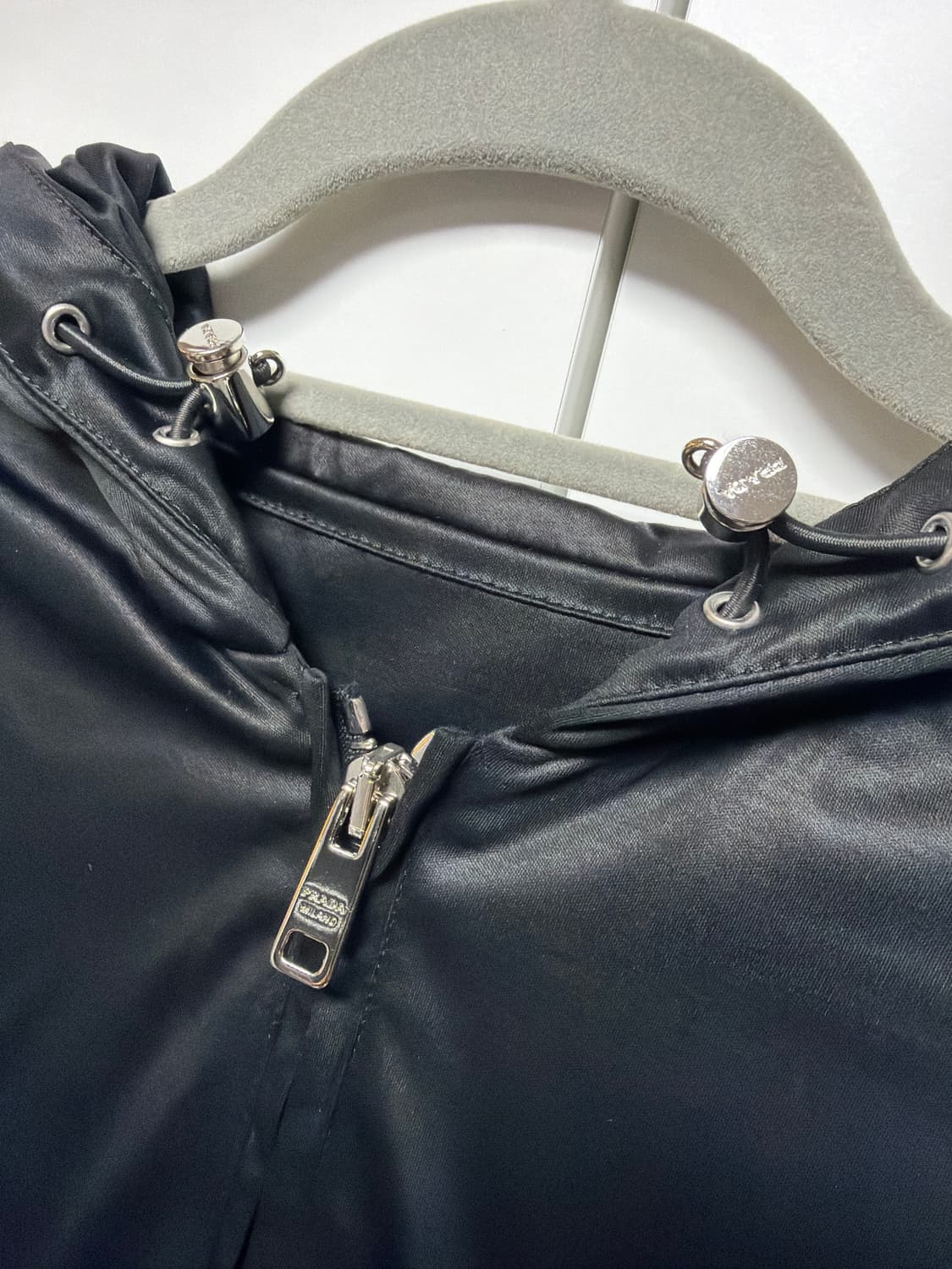 프라다 스포츠 크롭 후드집업 상품이미지6