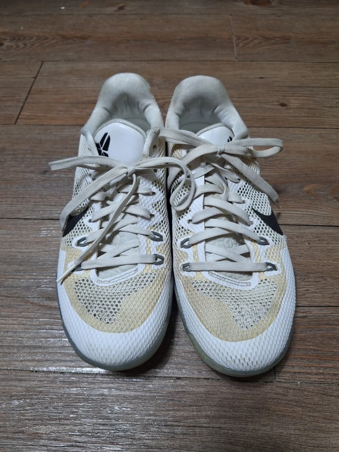 나이키 코비11 펀더멘탈 컬리 상품이미지1