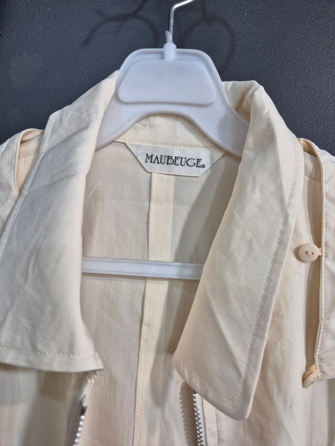 아이보리 M사이즈 셔츠형 자켓 텍달림 새상품 상품이미지3