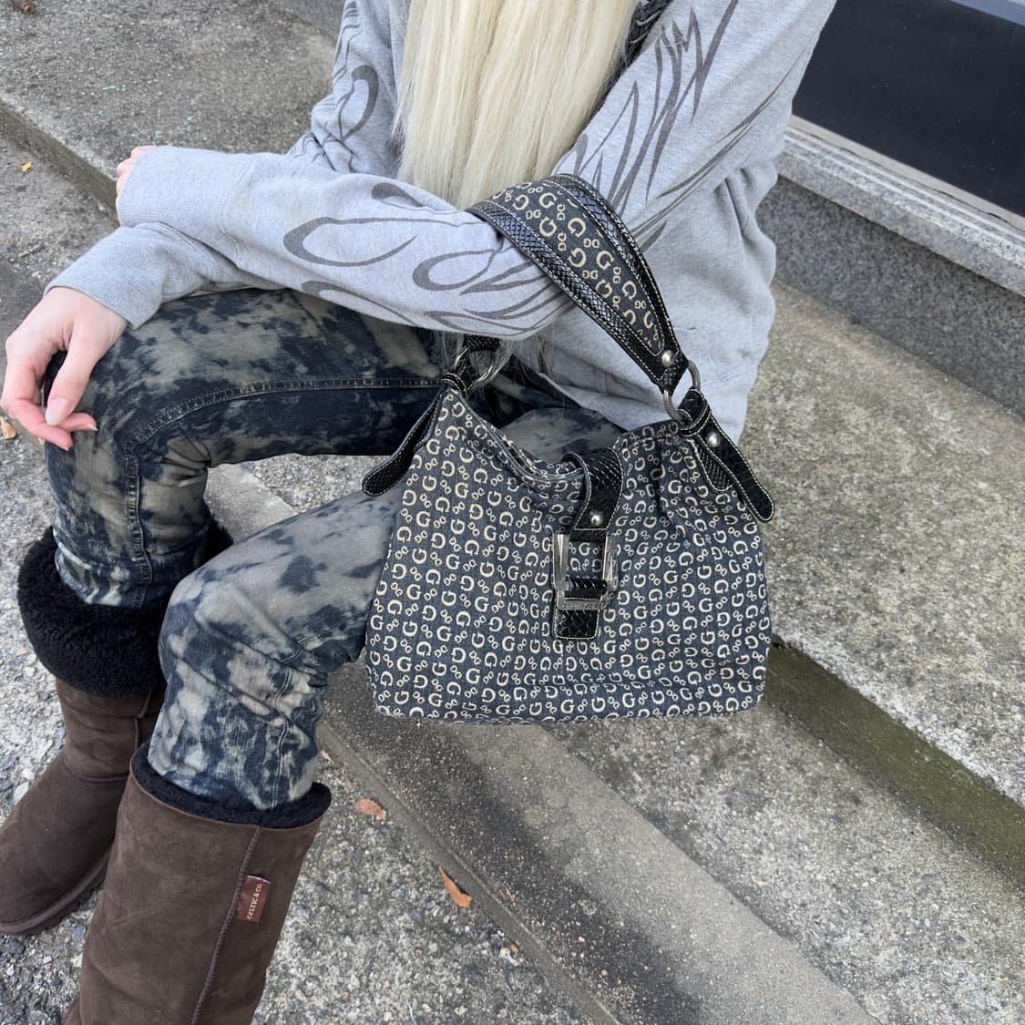 00s 게스 데님 & 블랙 버클 가방 상품이미지9