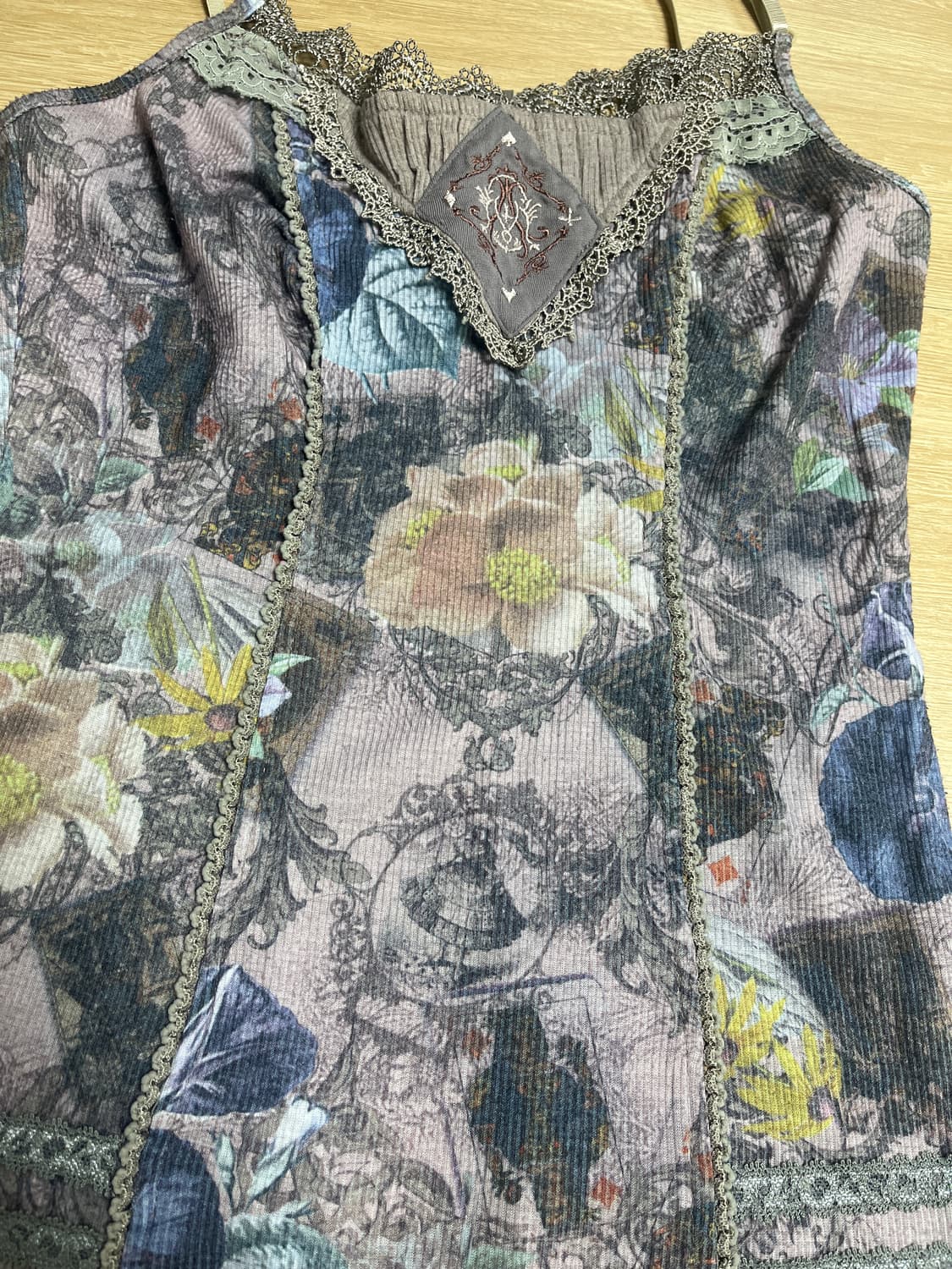 Ozz on 그래픽 패턴 슬리브리스 상품이미지5