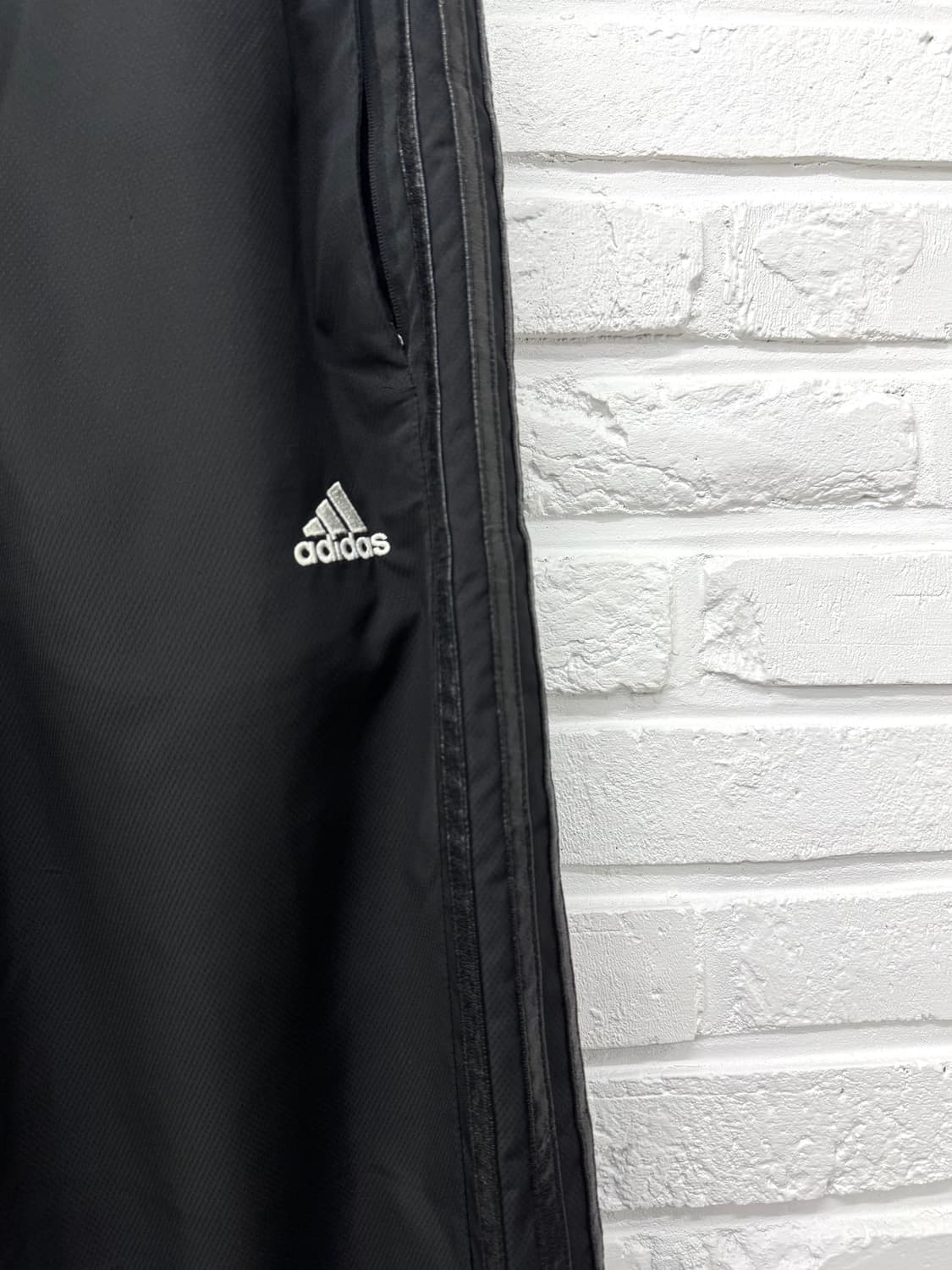 아디다스 블랙 트랙팬츠  상품이미지4