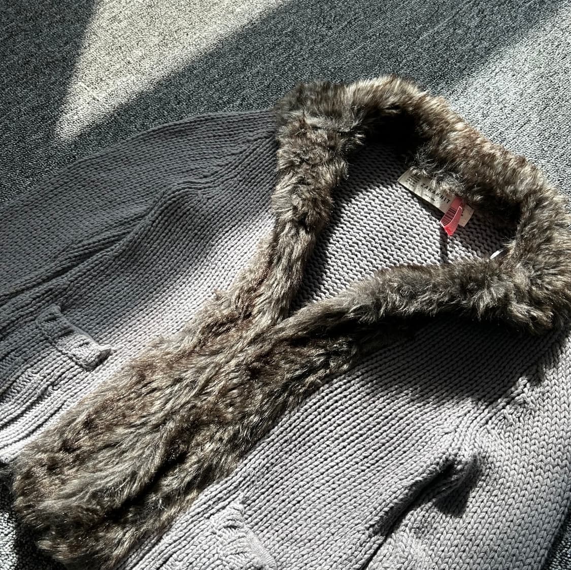 자라 퍼 트리밍 가디건  상품이미지2