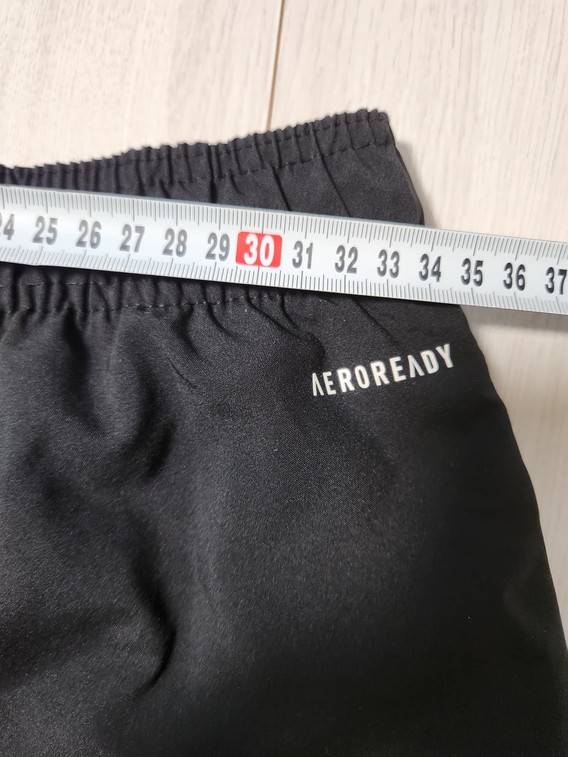 새상품급)아디다스 러닝 트레이닝 숏반바지 키즈 사이즈160 

사이즈 성 상품이미지8