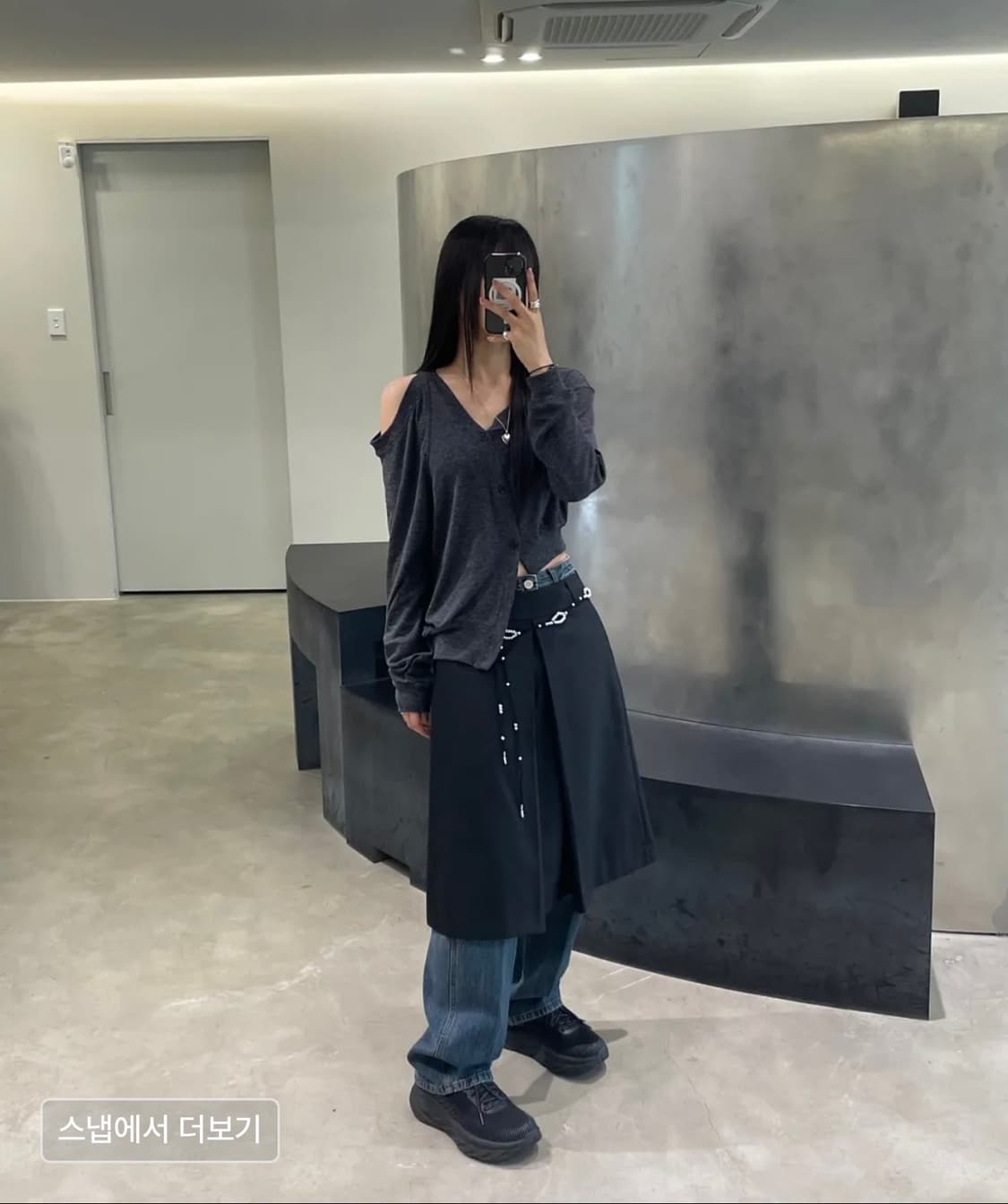 다이애그널 언발란스 홀 슬리브 티 상품이미지3