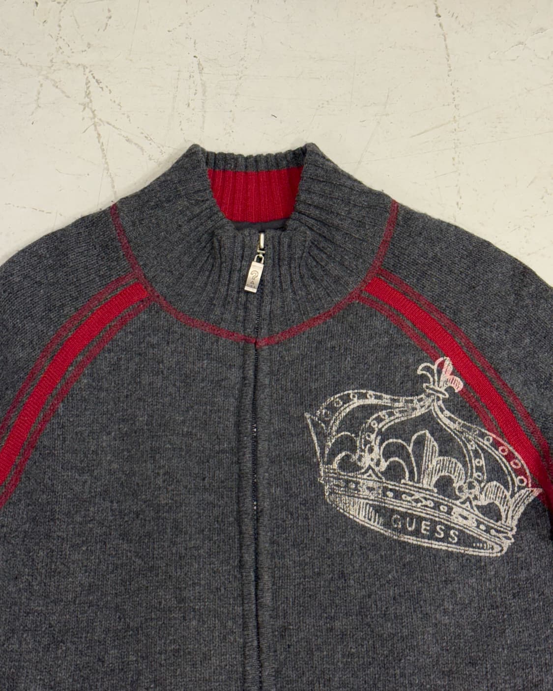 GUESS 90s 왕관 니트집업  상품이미지2