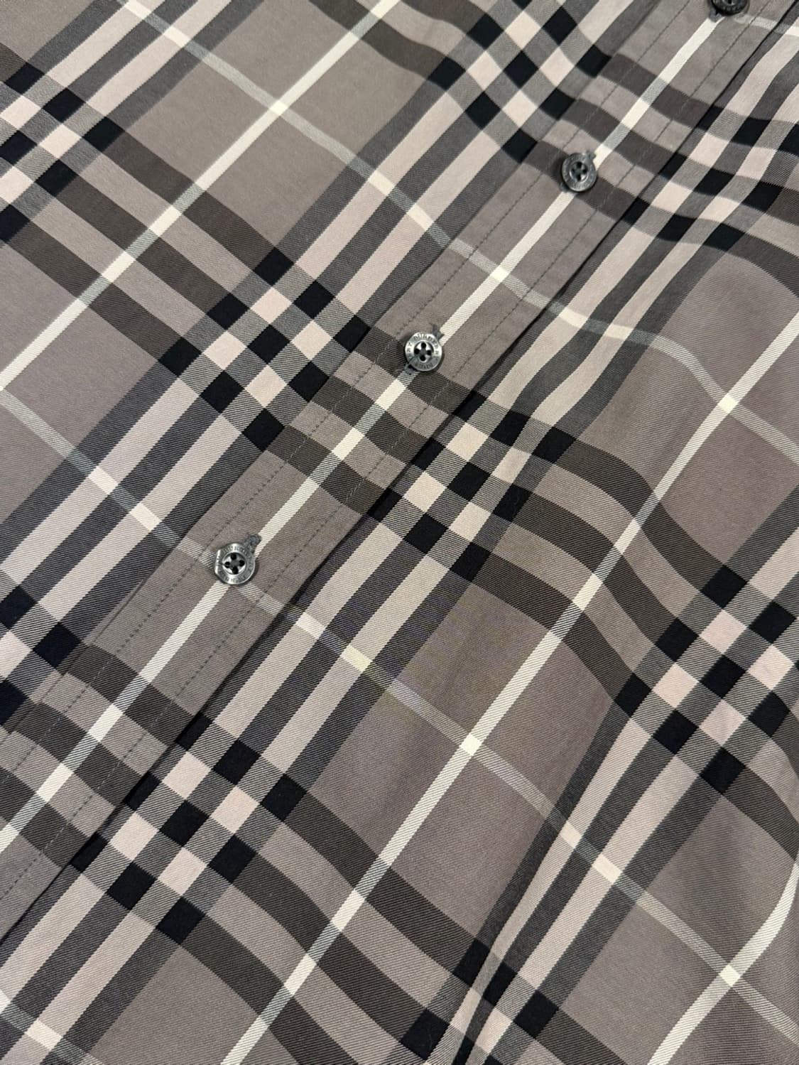 버버리 노바체크 버튼다운 셔츠 100 상품이미지9