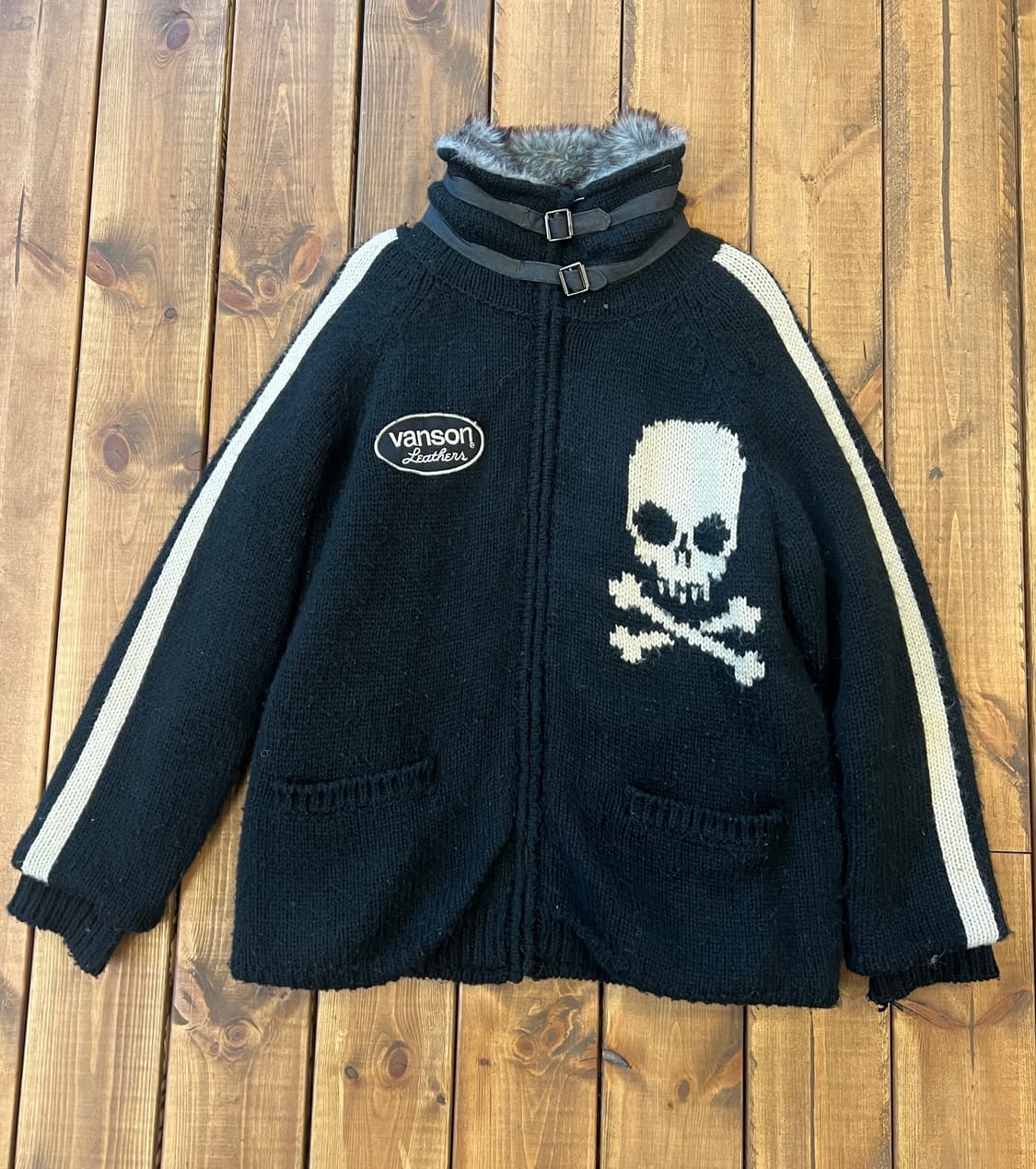 벤슨 블랙 넥버클 스켈레톤 코위찬 무스탕 상품이미지8