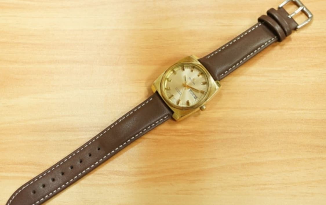 70s 부로바 옥타곤 프레임 금장 오토매틱 시계  상품이미지5