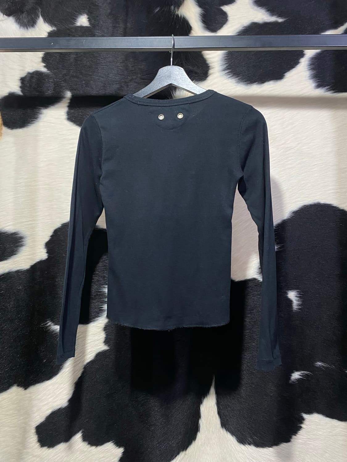 Cha cha cha 레터링 버튼 슬림핏 롱슬리브 상품이미지5