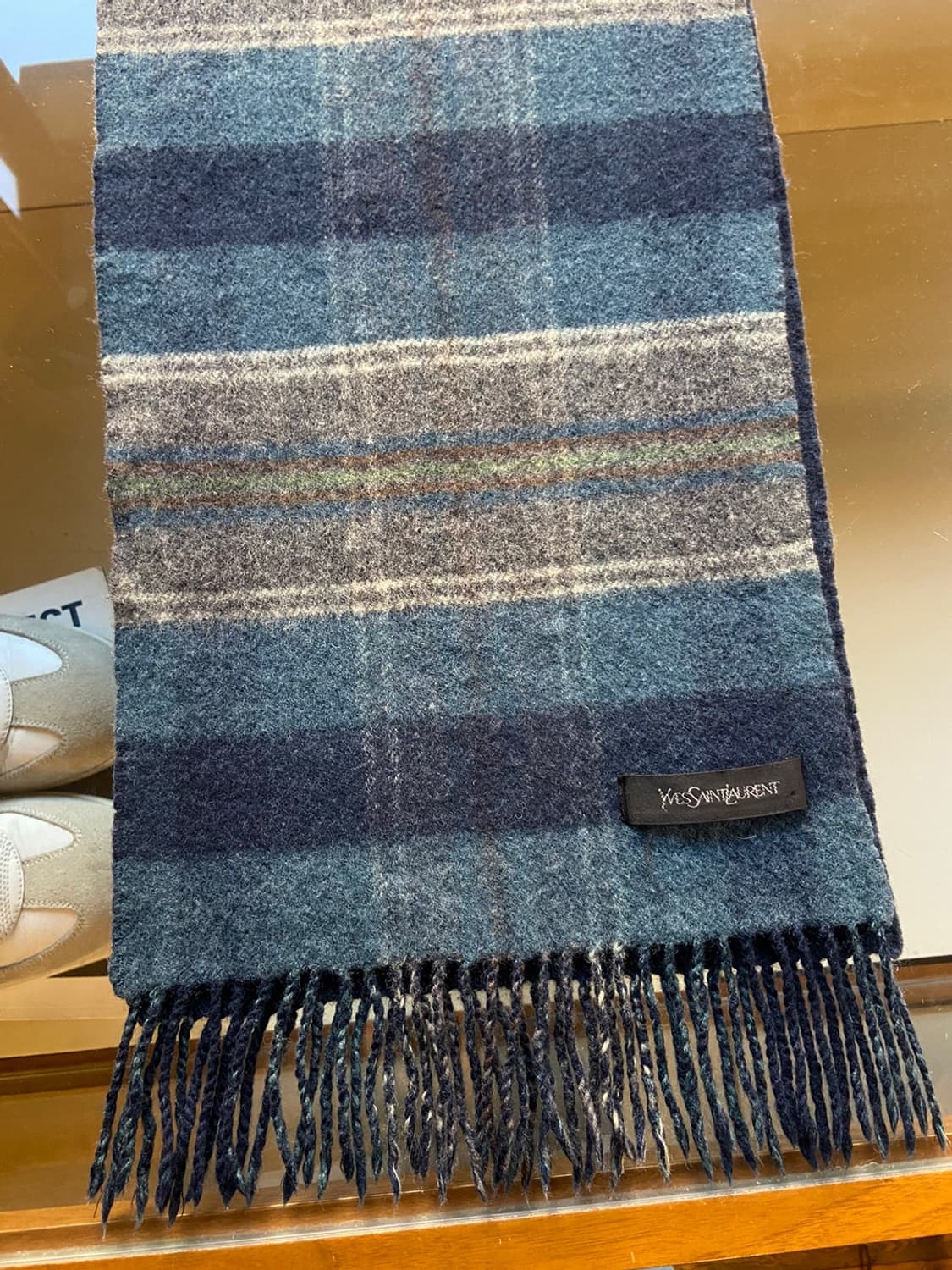 이브생로랑 머플러 상품이미지6