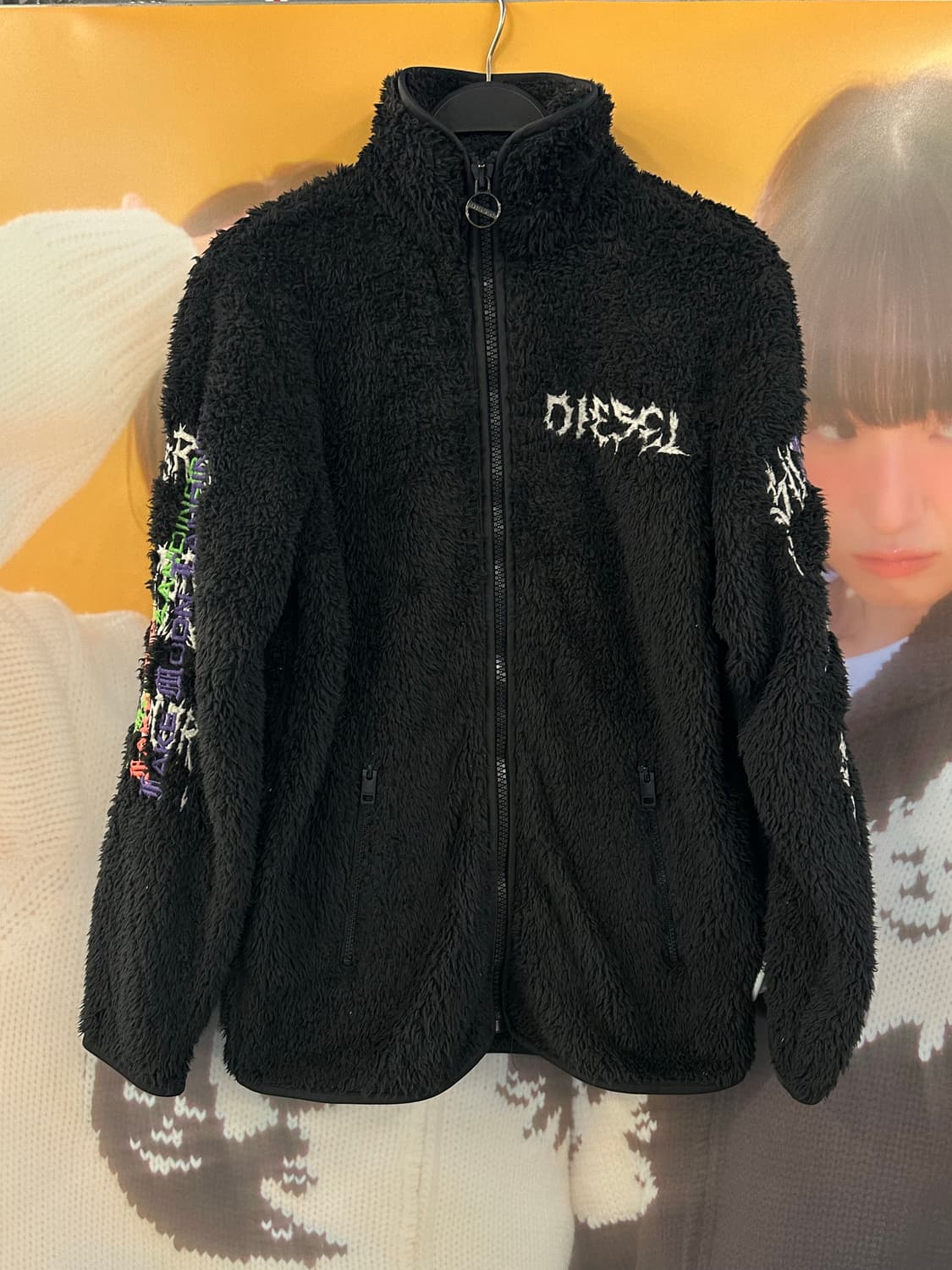 DIESEL 디젤 블랙 레터링 후리스집업 상품이미지1